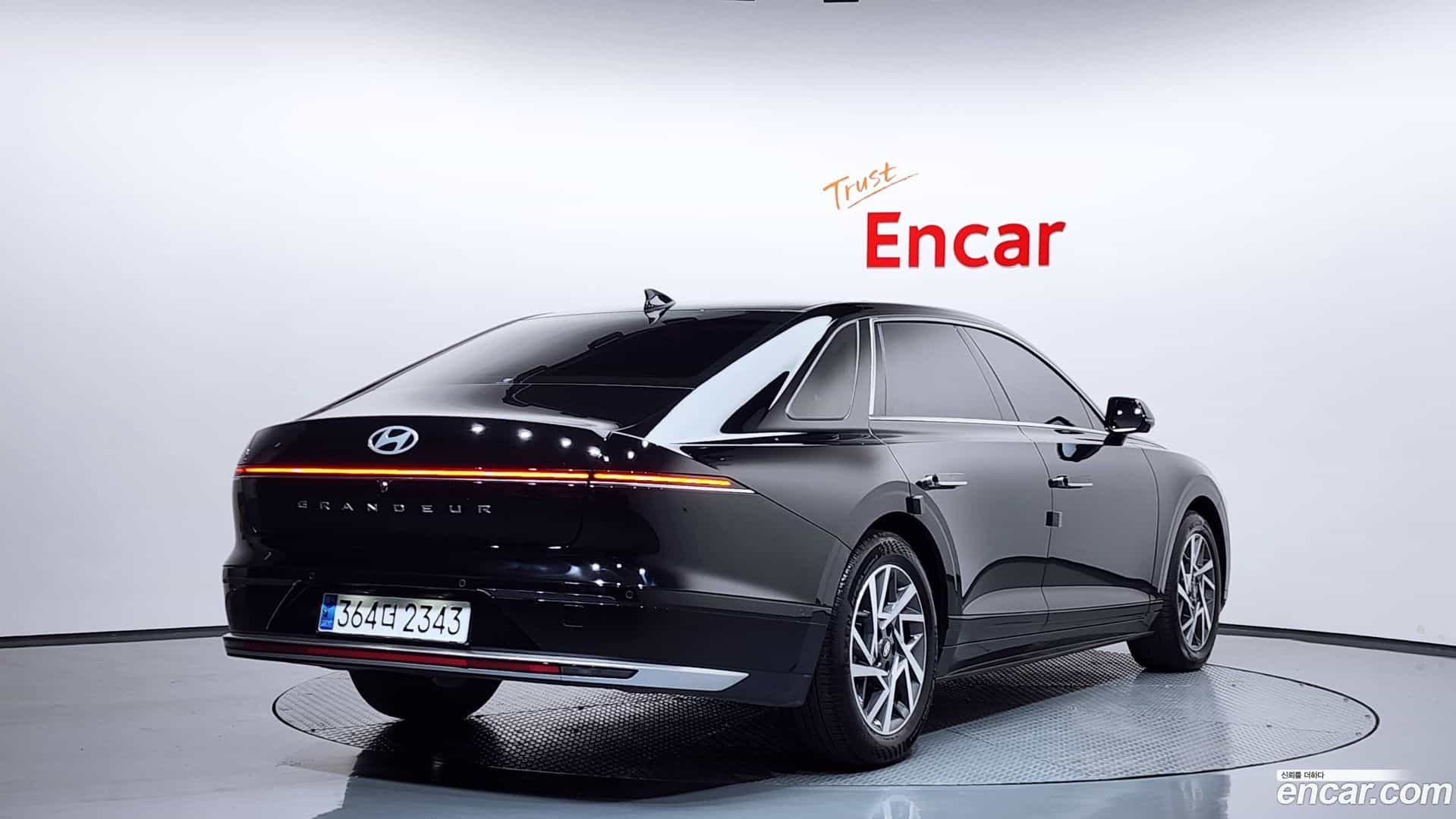 Grandeur Hyundai 2023.10-OUTER-002