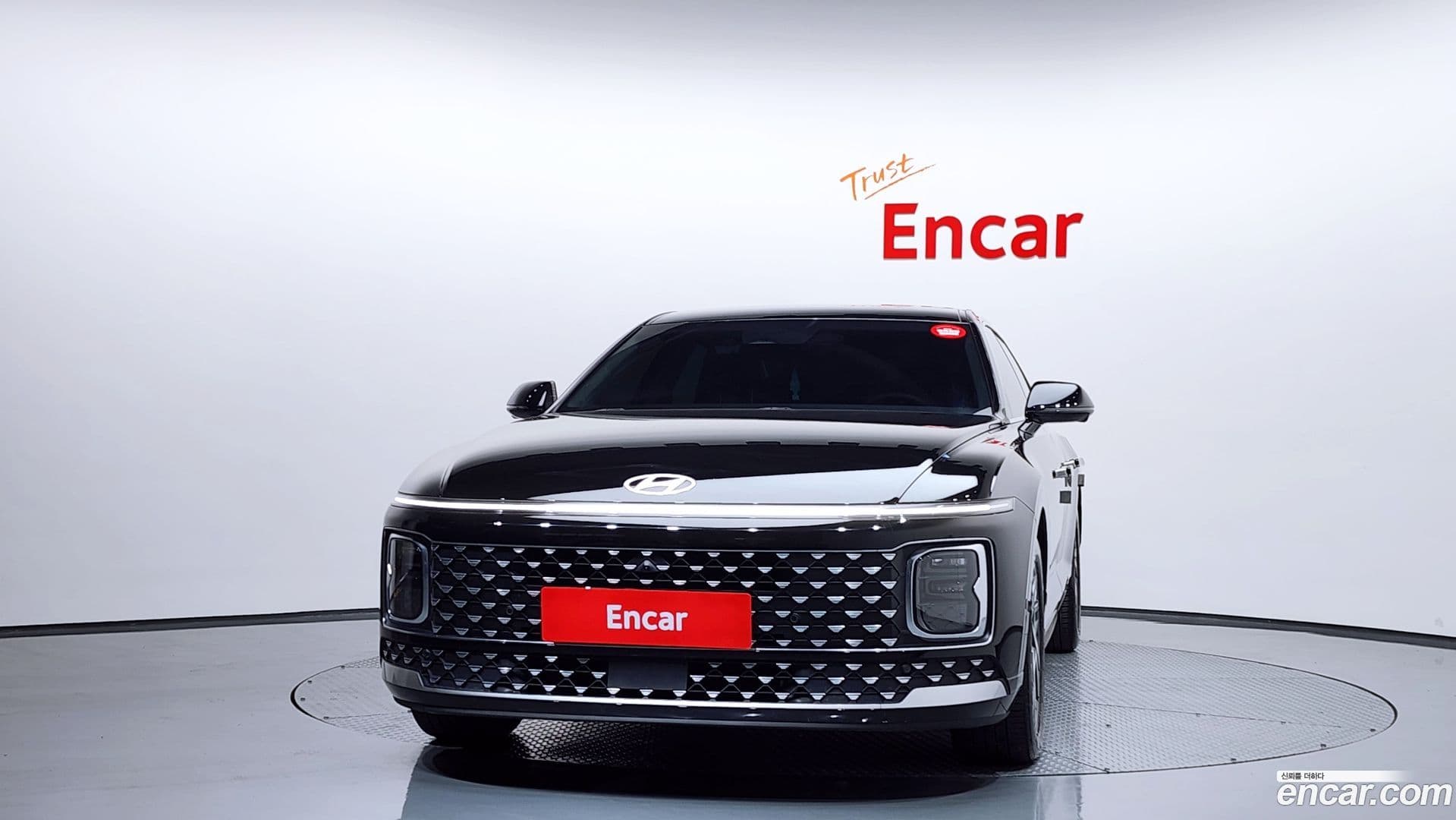 Main__Slider__Photo:Grandeur Hyundai 2023.10-2