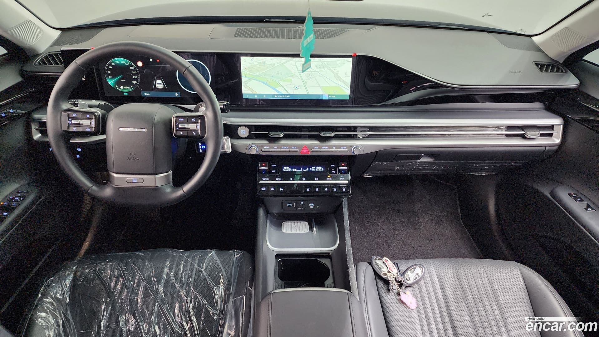 Main__Slider__Photo:Grandeur Hyundai 2023.10-6