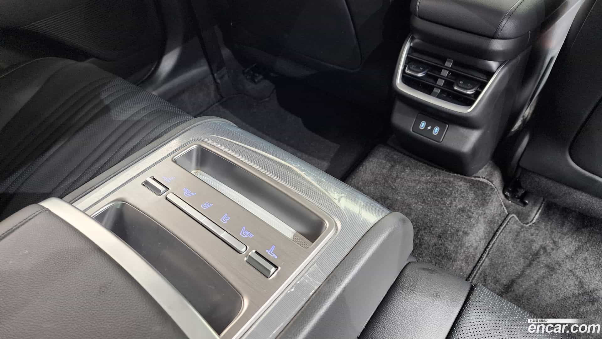 Grandeur Hyundai 2023.10-OPTION-023