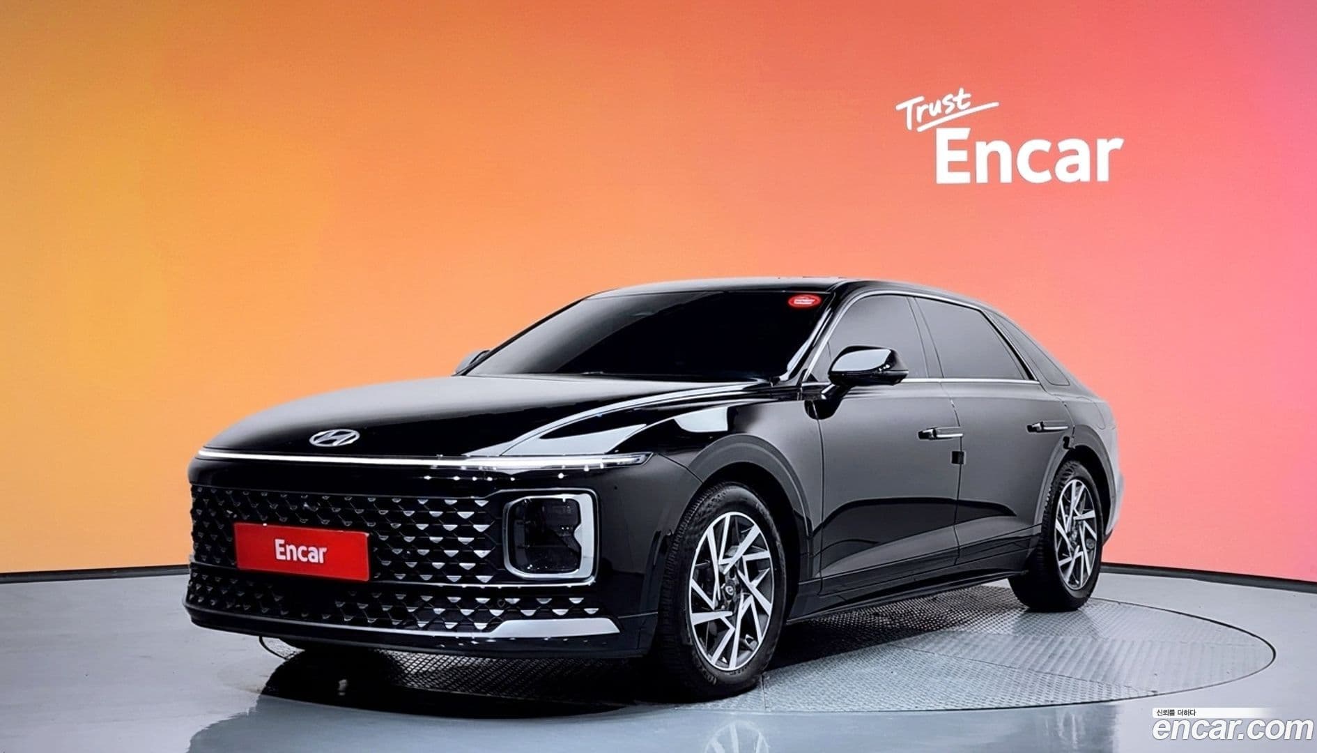 Main__Slider__Photo:Grandeur Hyundai 2023.10-0