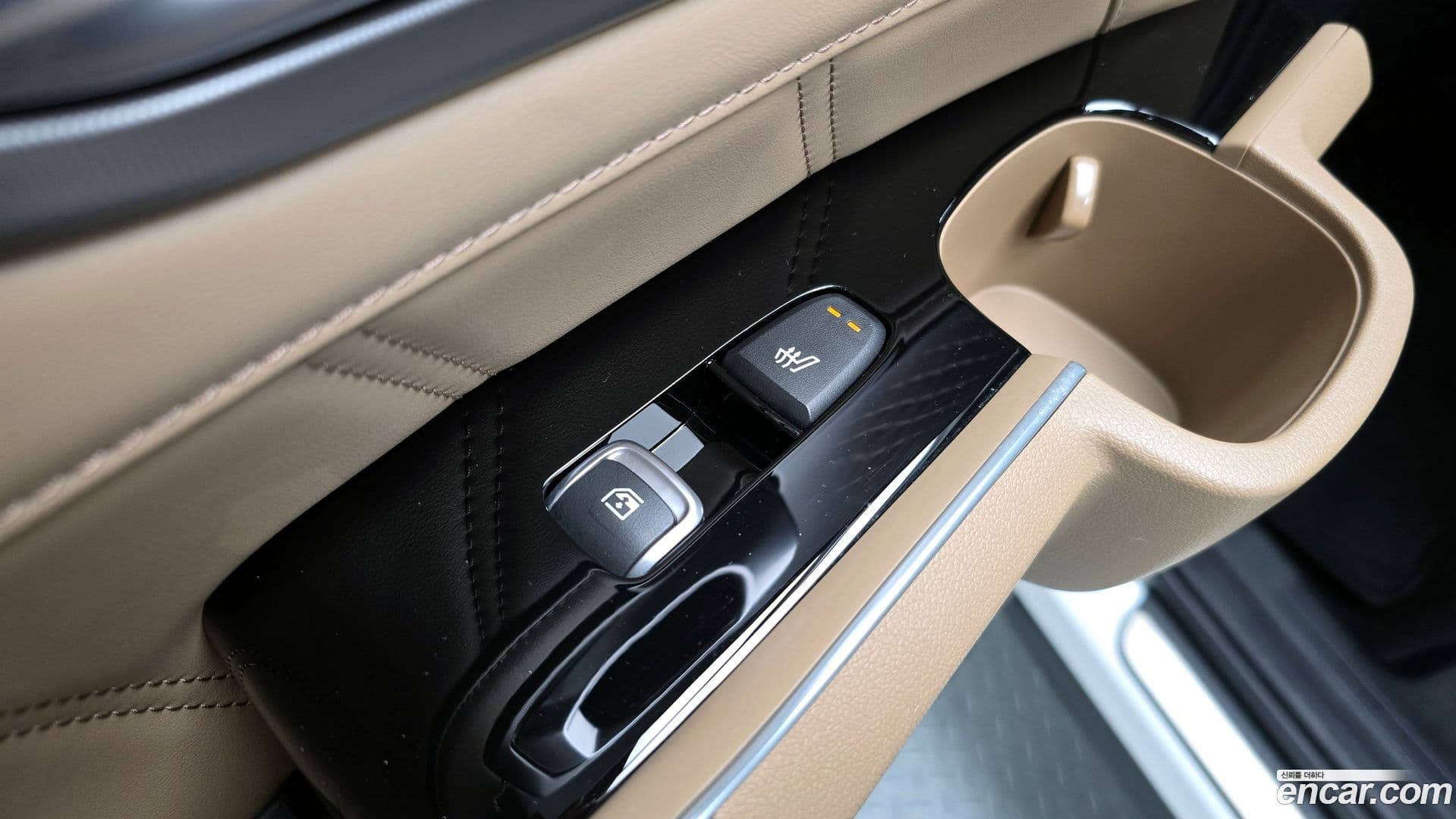 Main__Slider__Photo:Sorento Kia 2023.10-18