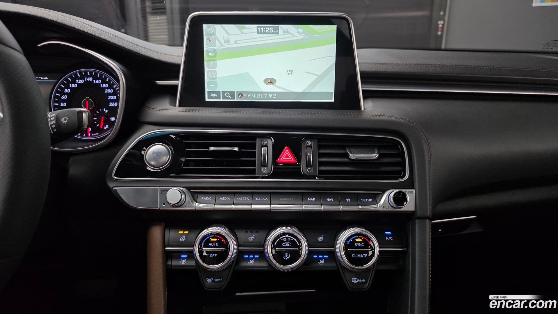 Main__Slider__Photo:G70 Genesis 2019.7-15