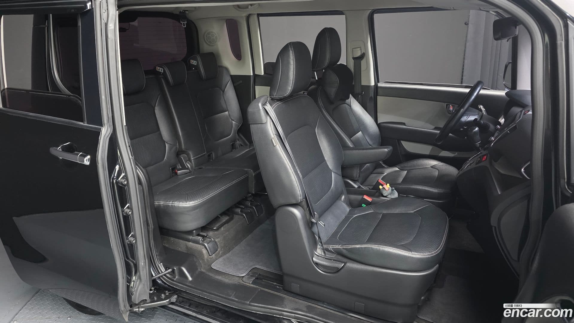 Main__Slider__Photo:RAY Kia 2015.0-11