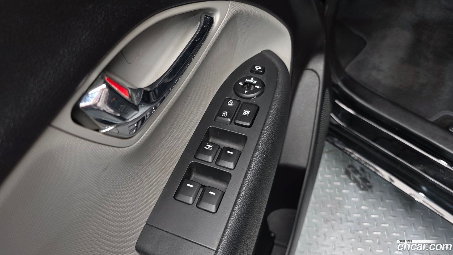 Main__Slider__Photo:RAY Kia 2015.0-13