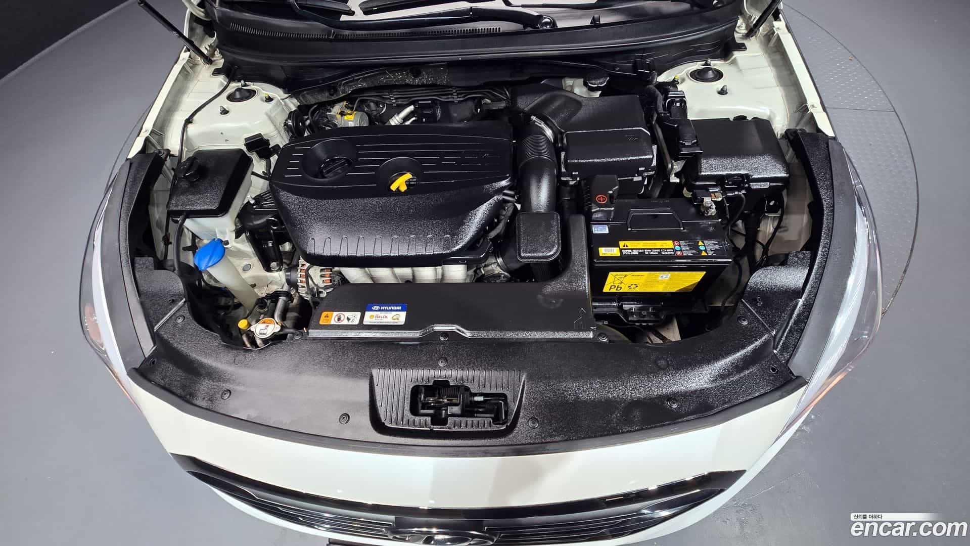 Sonata Hyundai 2014.9-INNER-006