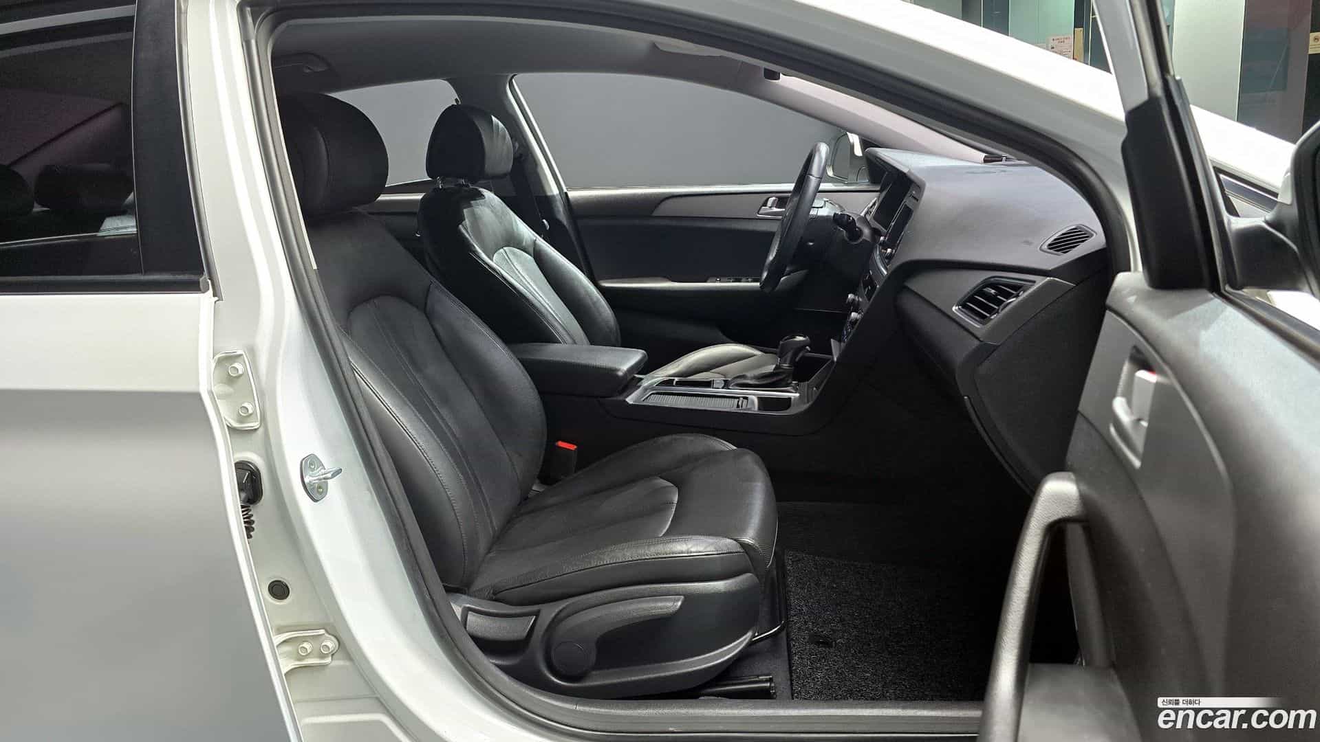 Sonata Hyundai 2014.9-INNER-010