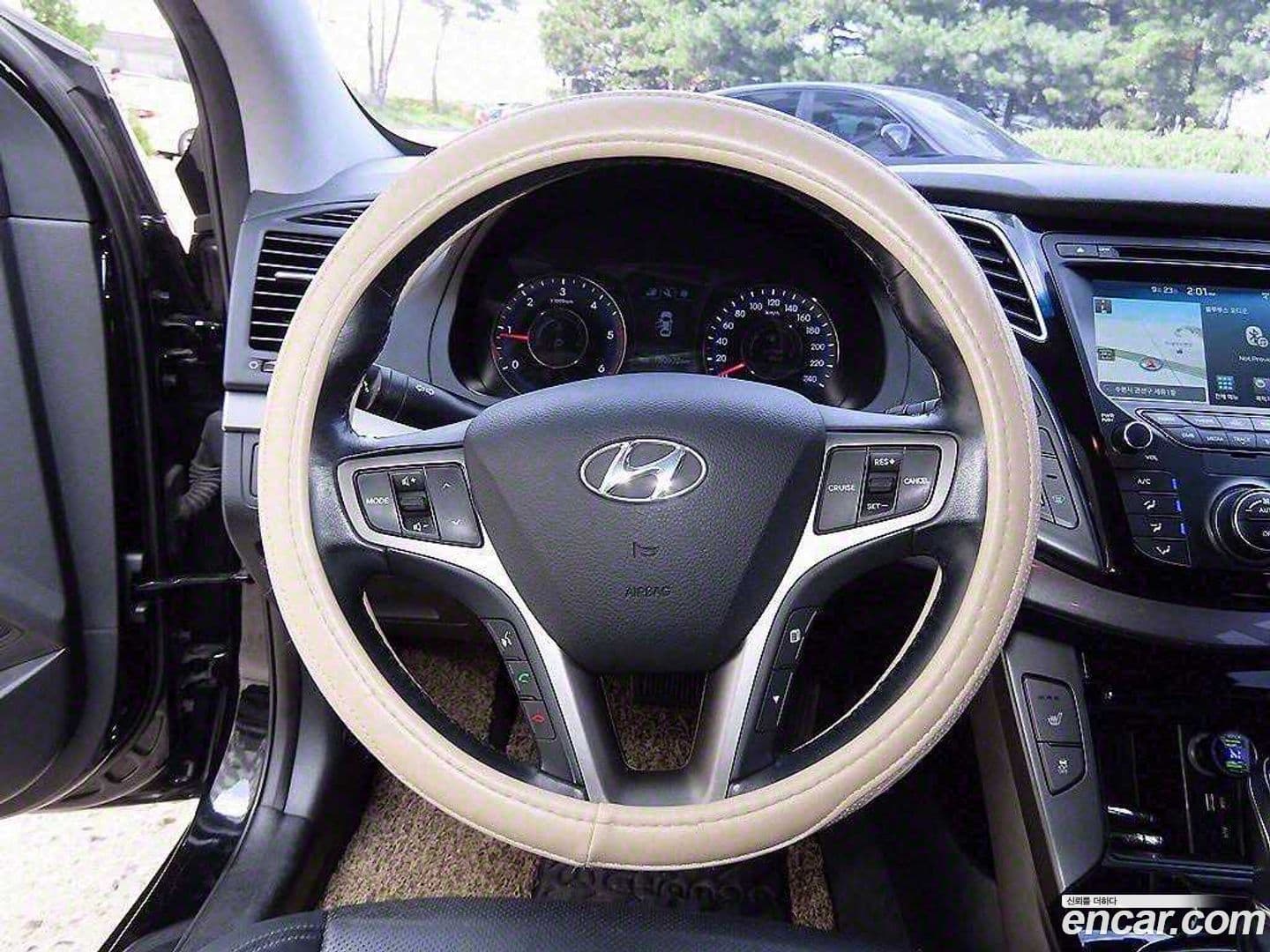 Main__Slider__Photo:i40 Hyundai 2016.3-7
