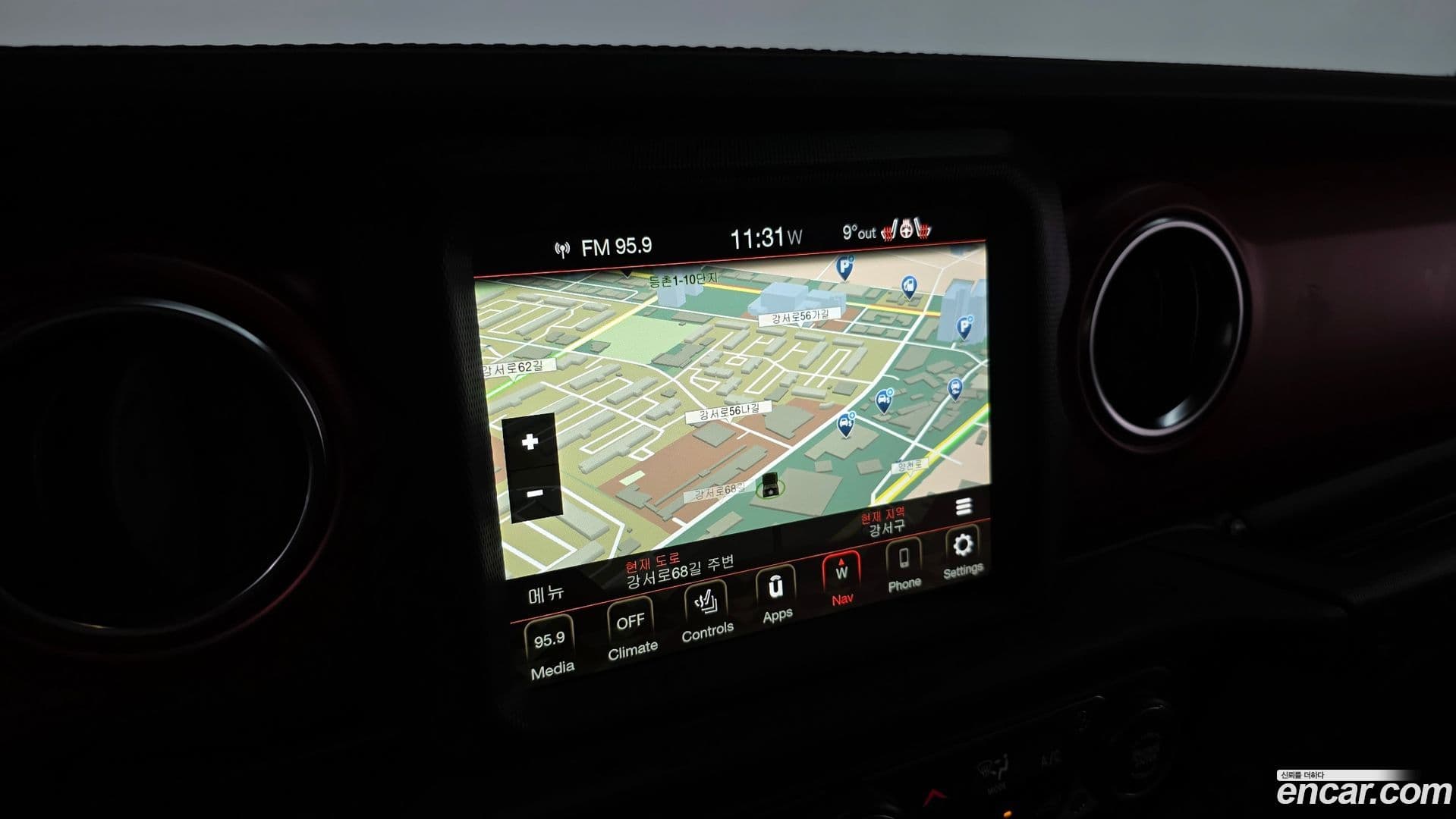 Main__Slider__Photo:Wrangler Jeep 2021.3-14