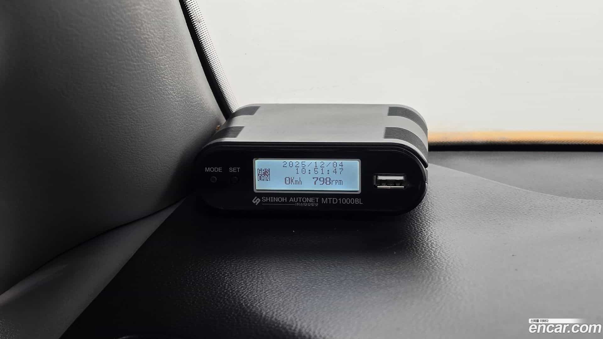 Starex Hyundai 2017.0-OPTION-018