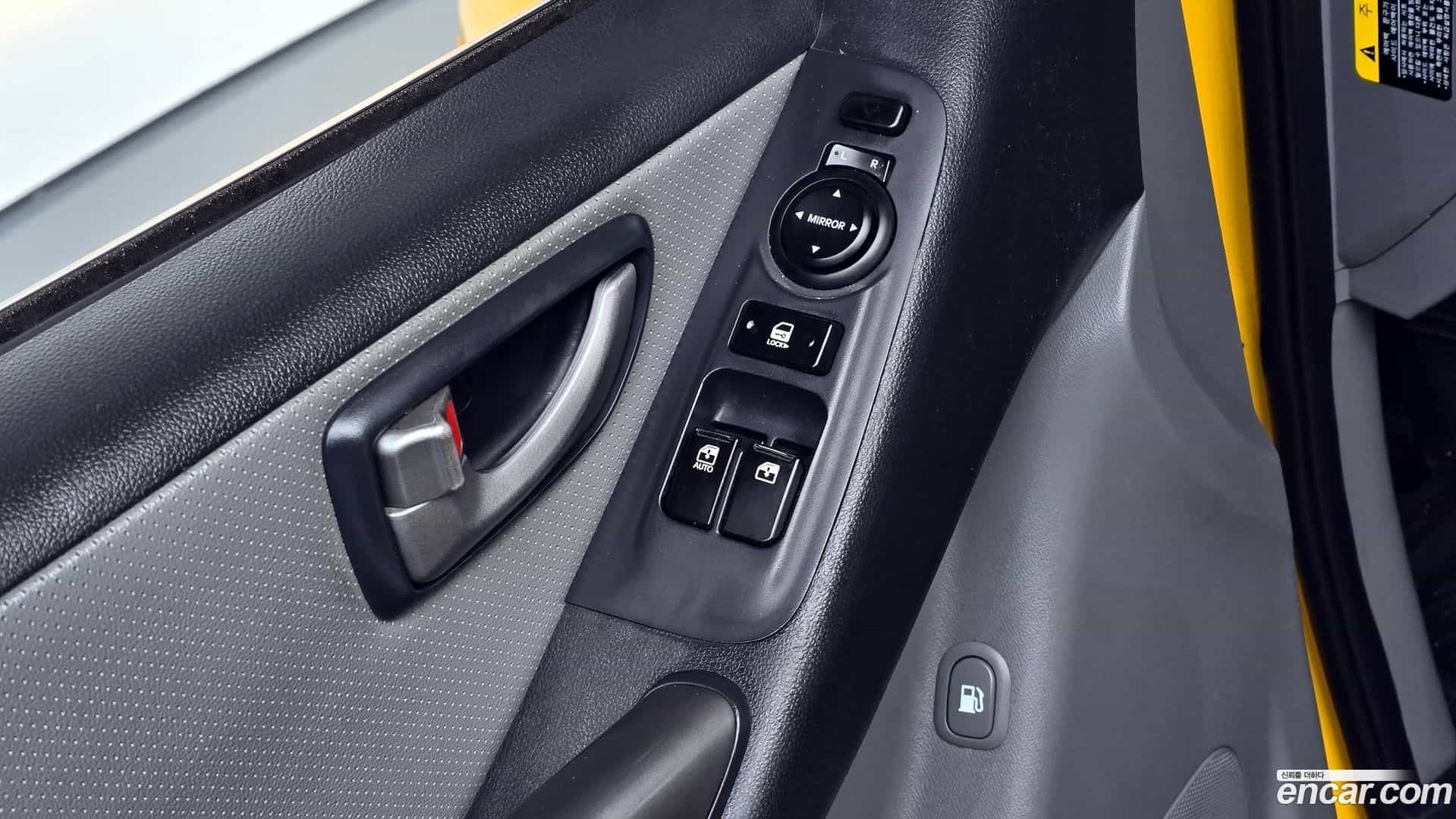 Starex Hyundai 2017.0-OPTION-021