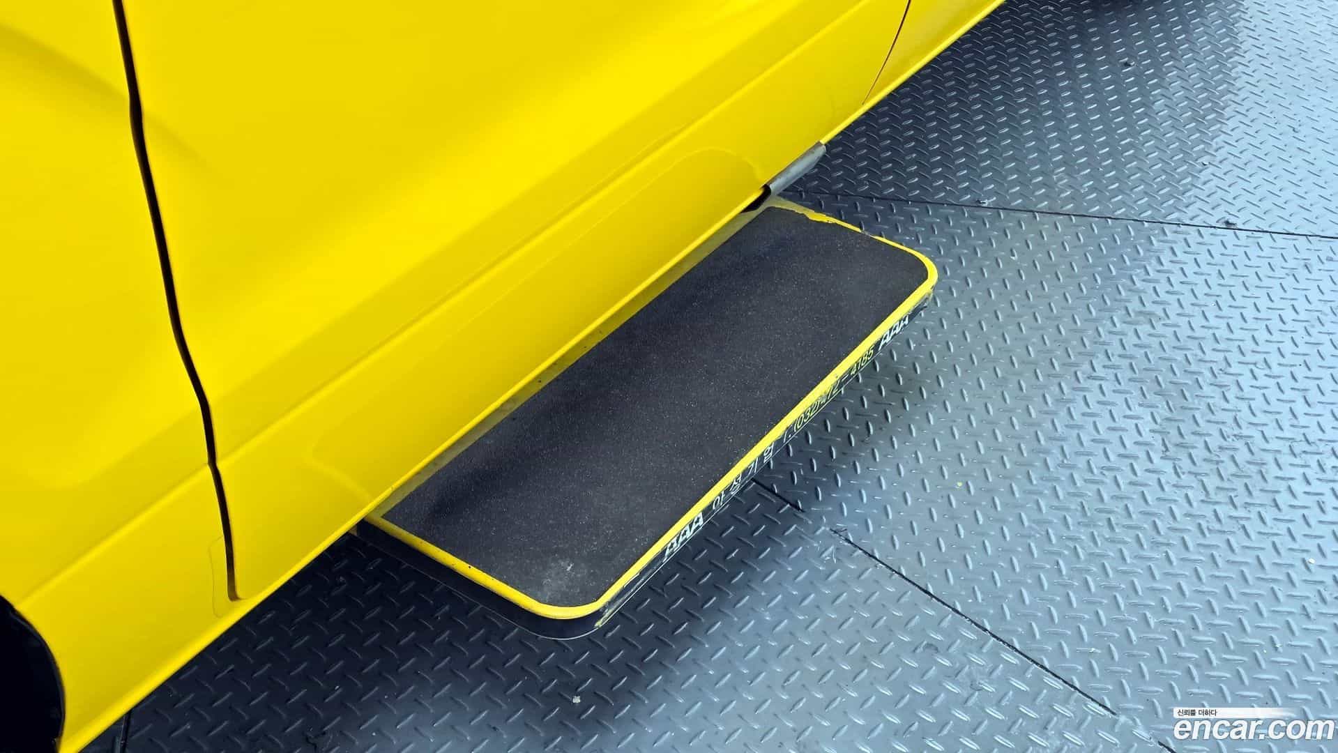 Starex Hyundai 2017.0-OPTION-023