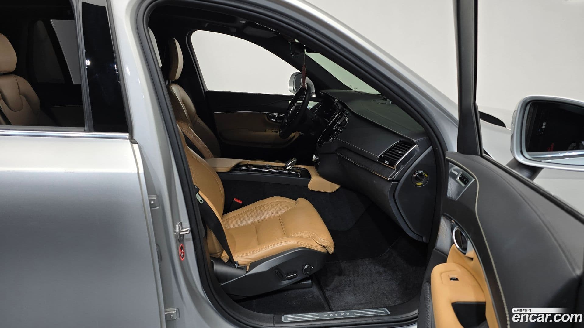 Main__Slider__Photo:XC90 Volvo 2021.10-10