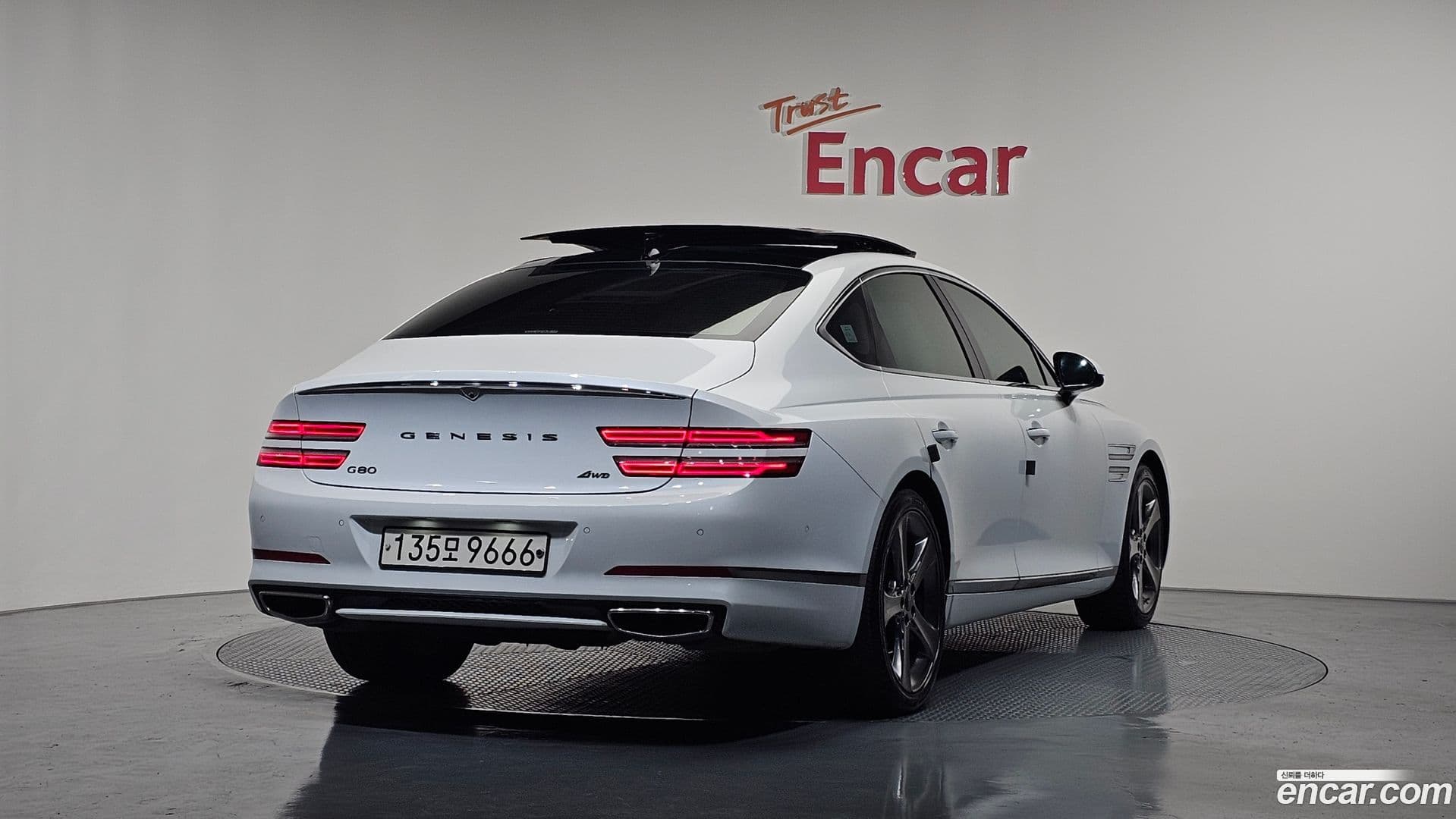 Main__Slider__Photo:G80 Genesis 2020.4-1