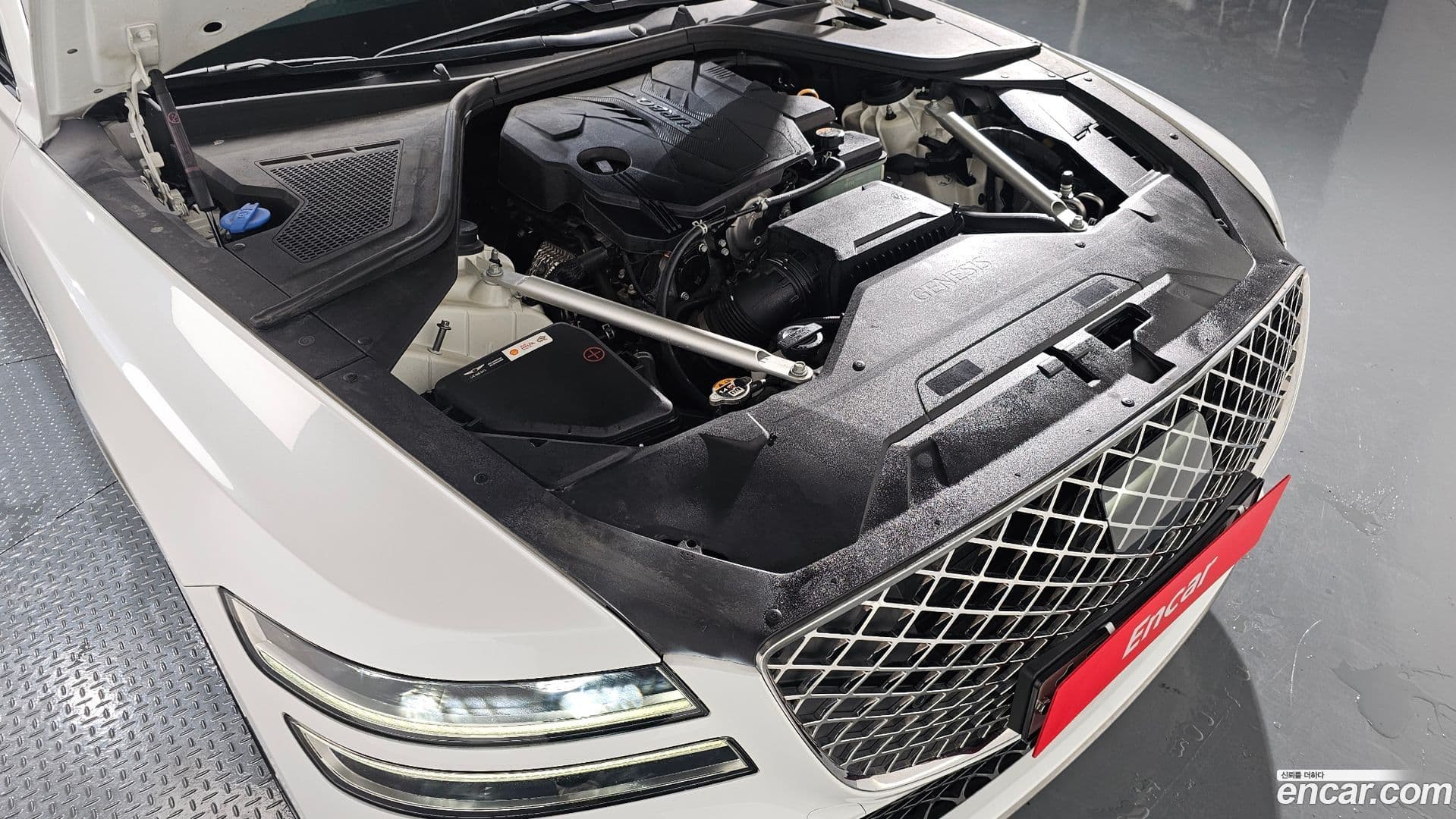 Main__Slider__Photo:G80 Genesis 2020.4-5