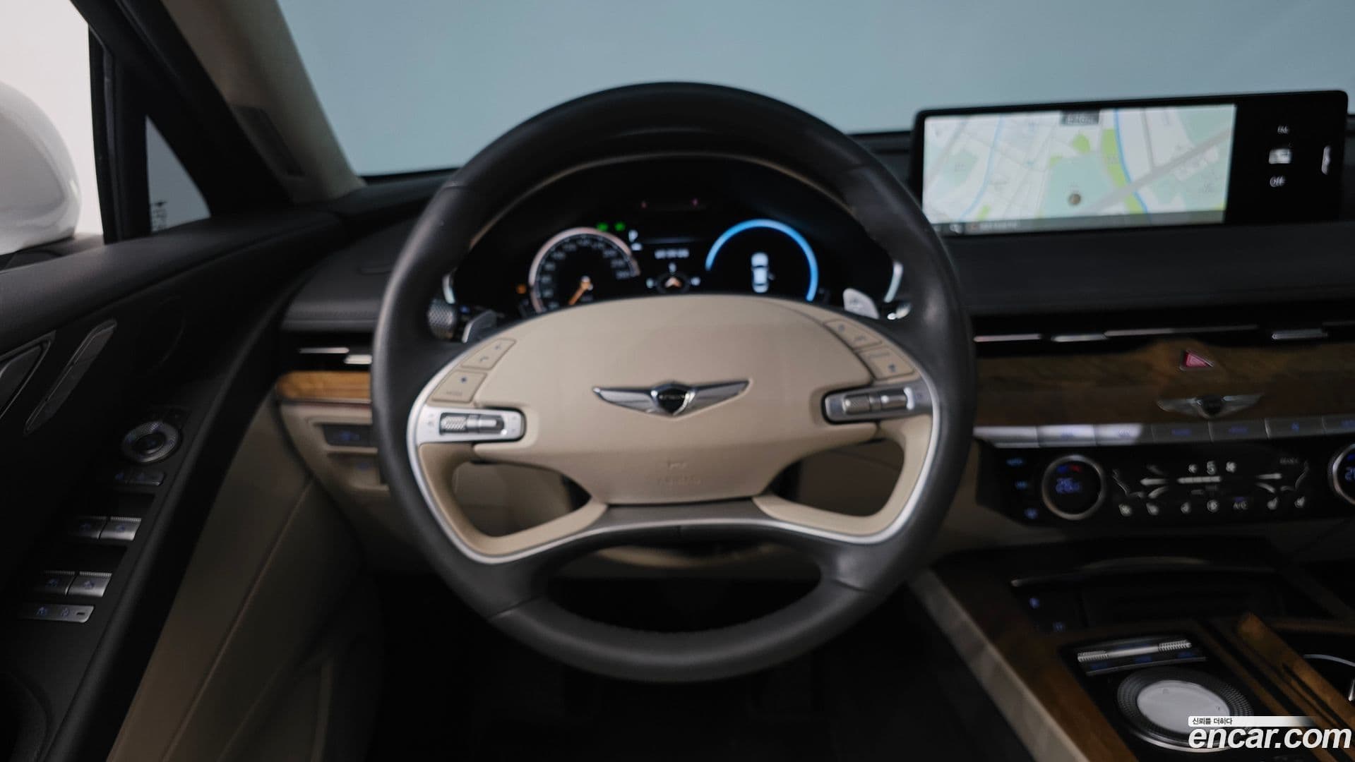 Main__Slider__Photo:G80 Genesis 2020.4-12