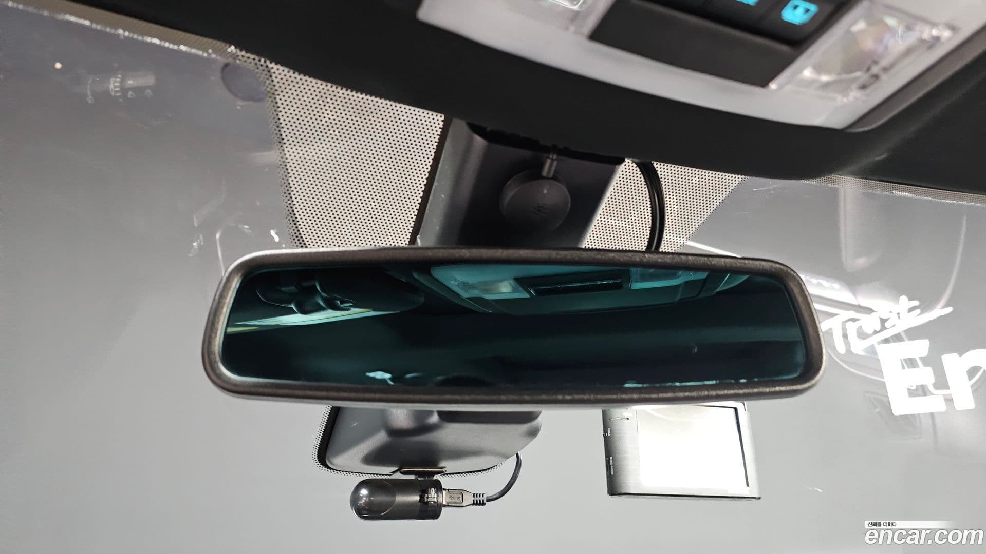 Main__Slider__Photo:Explorer Ford 2018.4-12