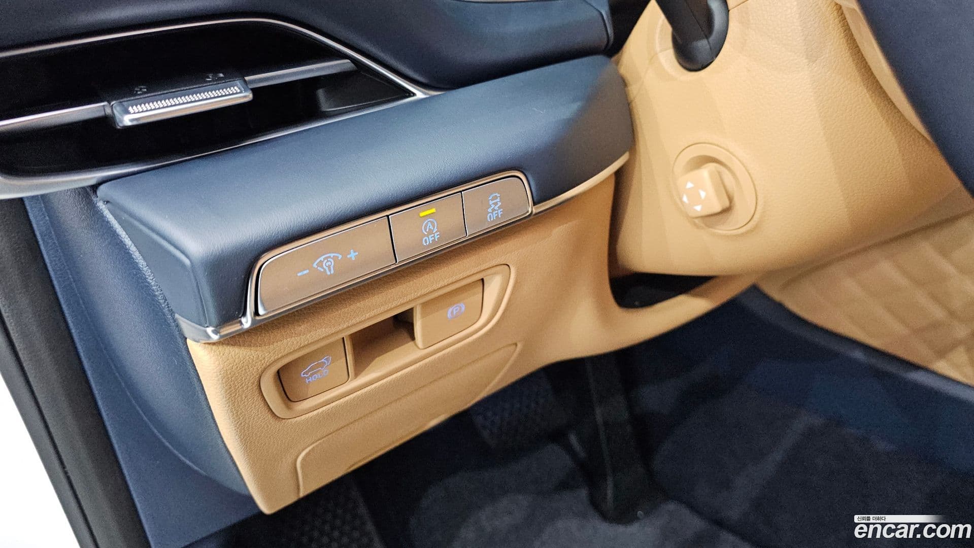 Main__Slider__Photo:GV80 Genesis 2022.1-11