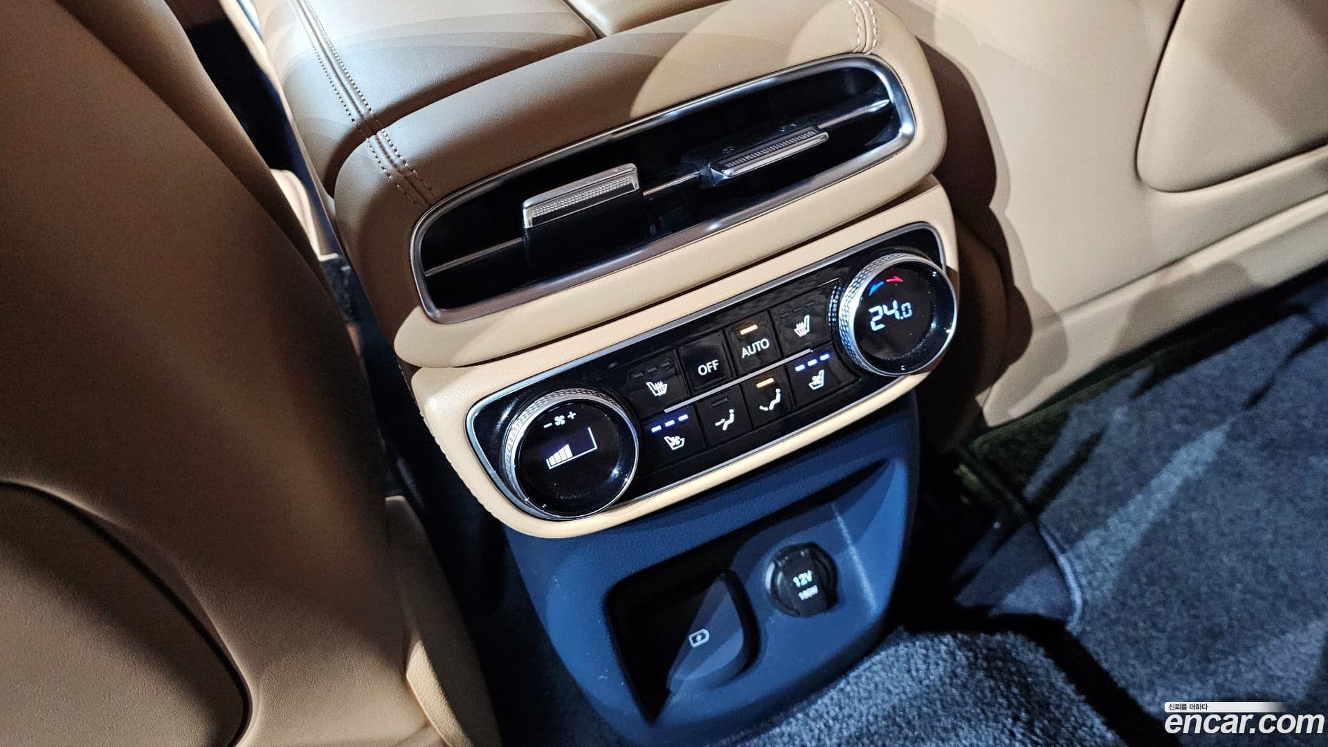 Main__Slider__Photo:GV80 Genesis 2022.1-17