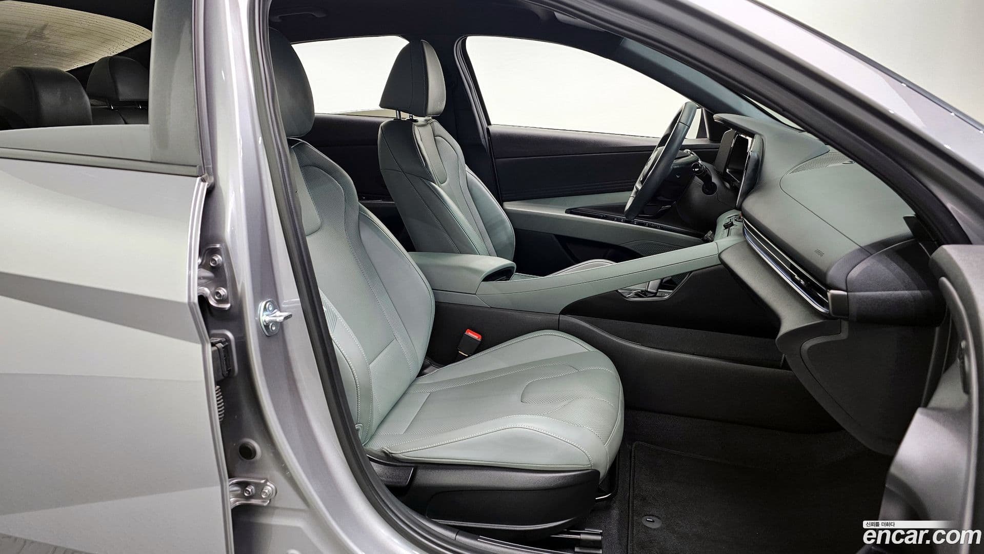 Main__Slider__Photo:AVANTE Hyundai 2024.11-9