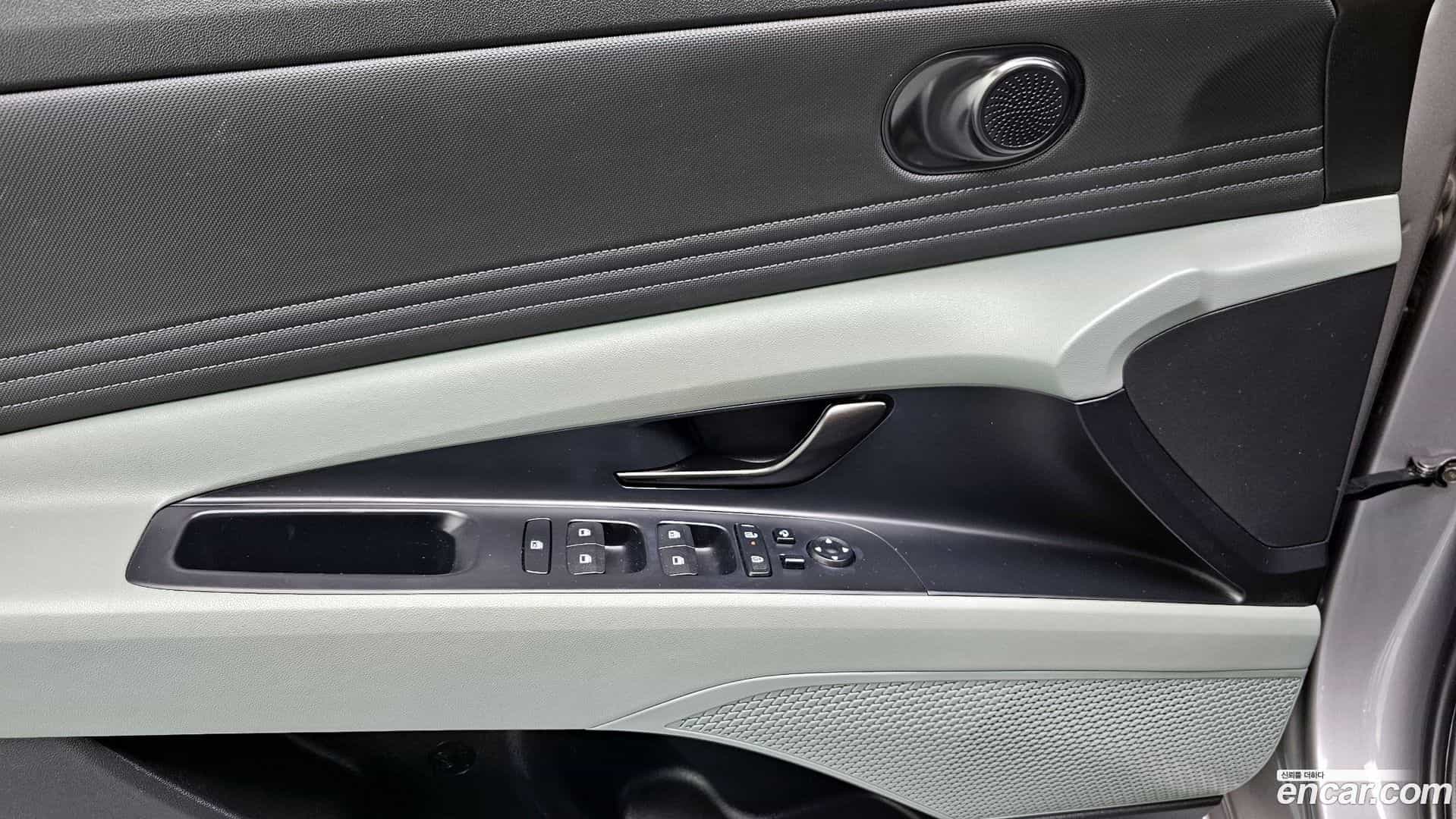 AVANTE Hyundai 2024.11-OPTION-021