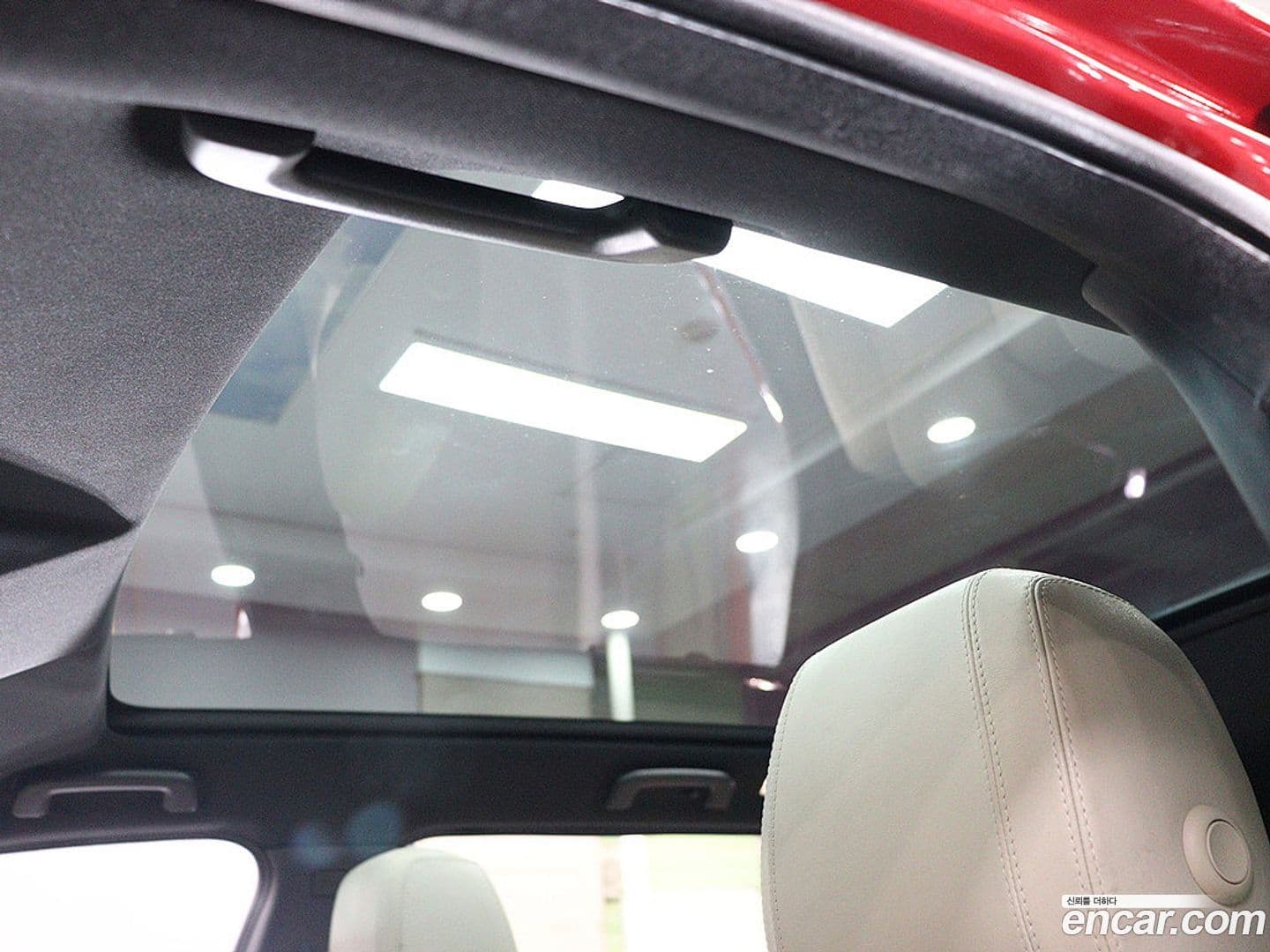 Main__Slider__Photo:Discovery Sport Land Rover 2017.10-16