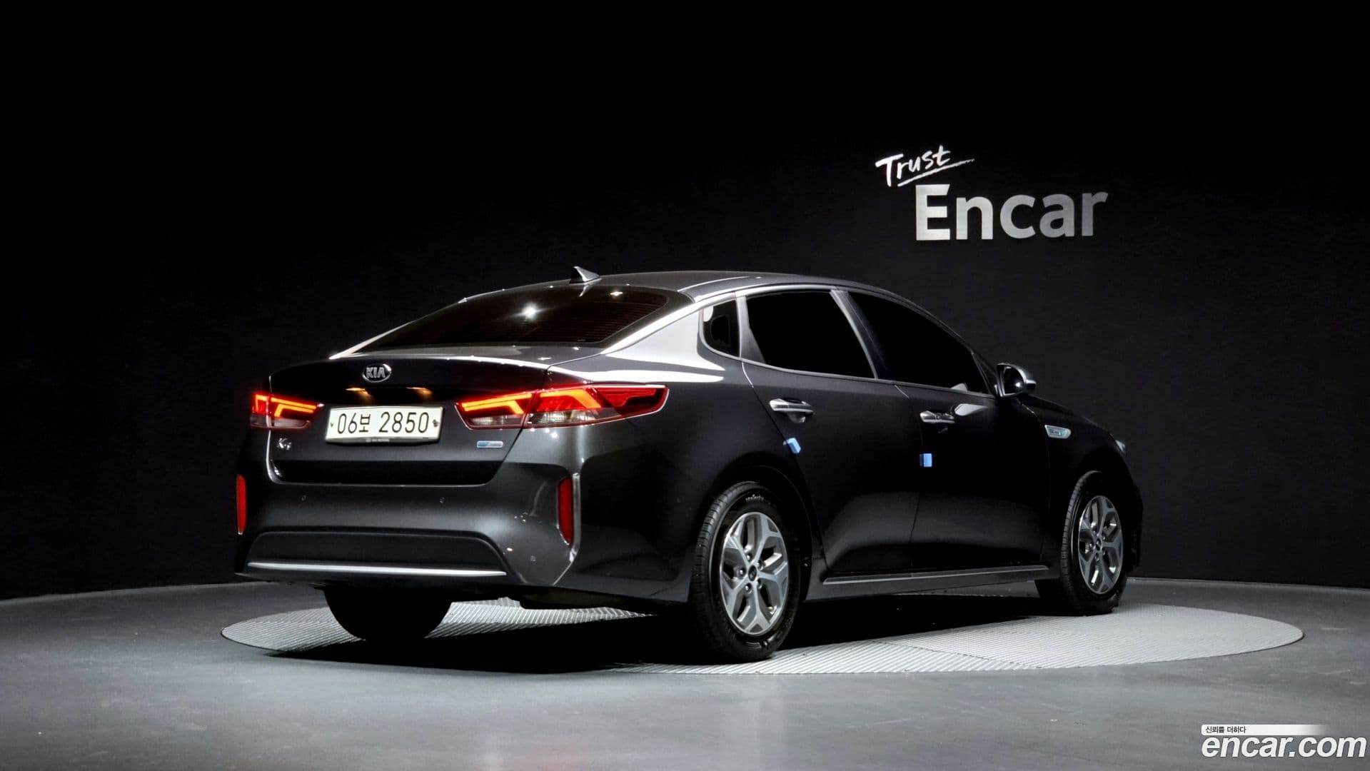 Main__Slider__Photo:K5 Kia 2018.11-1