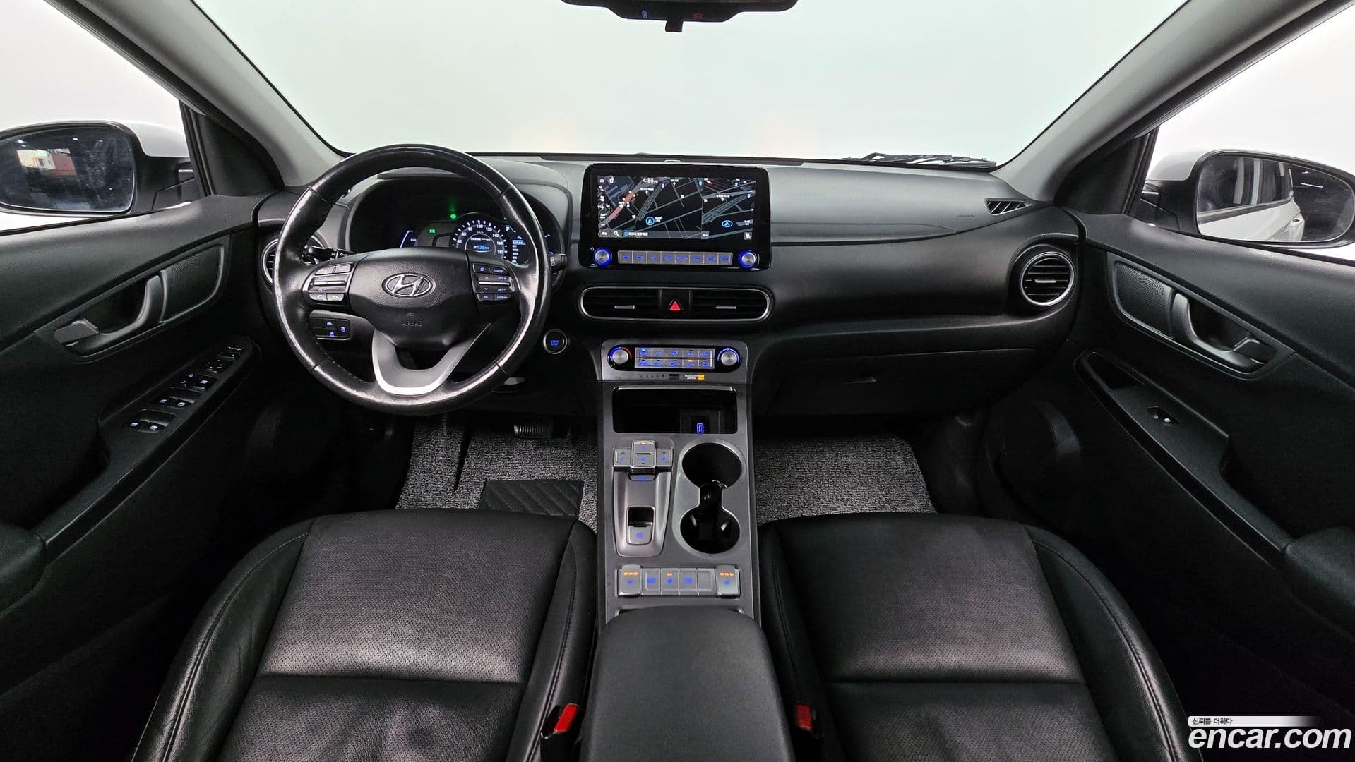 Main__Slider__Photo:Kona Hyundai 2020.5-6