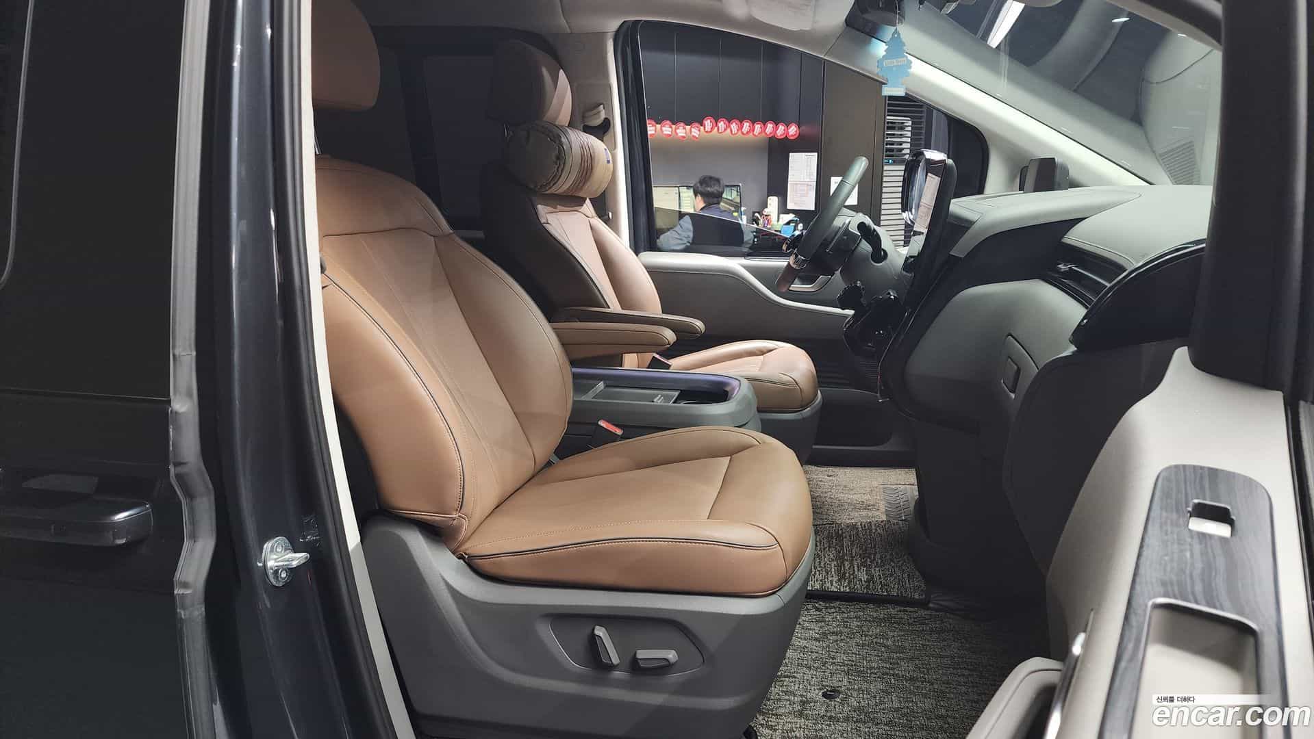 Staria Hyundai 2023.2-OPTION-015