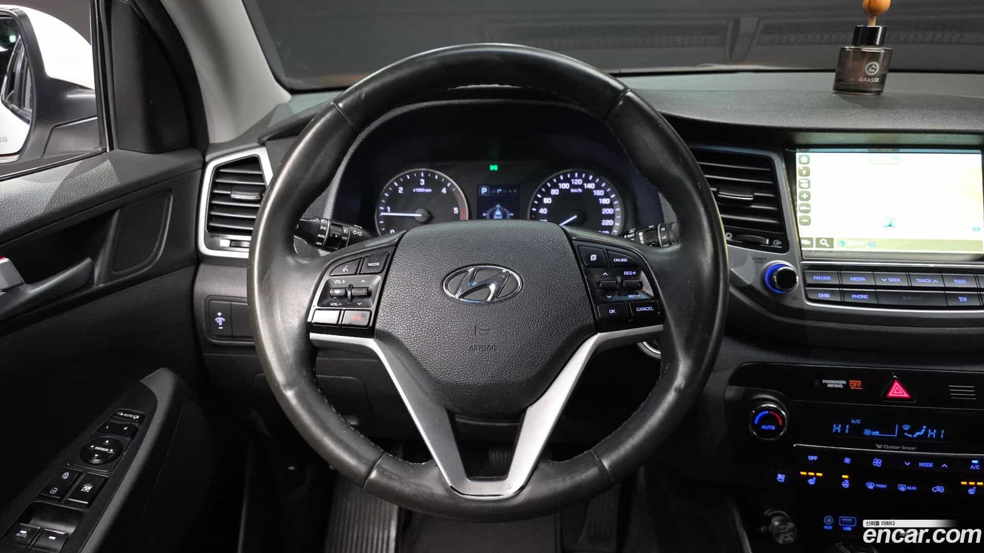 Tucson Hyundai 2017.8-OPTION-017