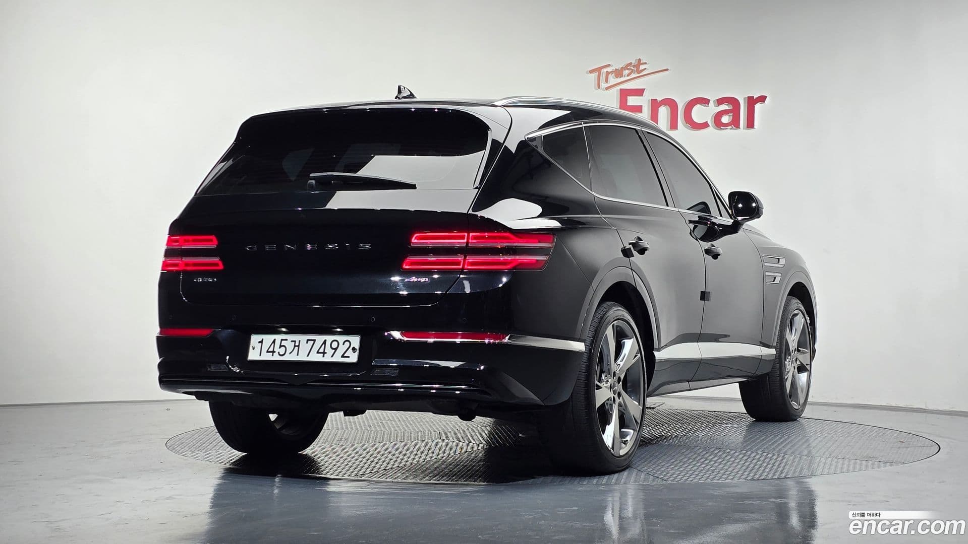 Main__Slider__Photo:GV80 Genesis 2020.4-1