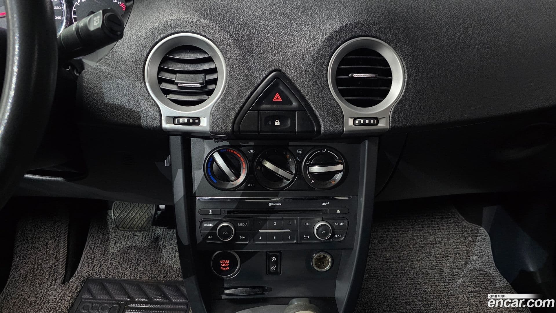 Main__Slider__Photo:QM5 Renault-KoreaSamsung 2014.11-15