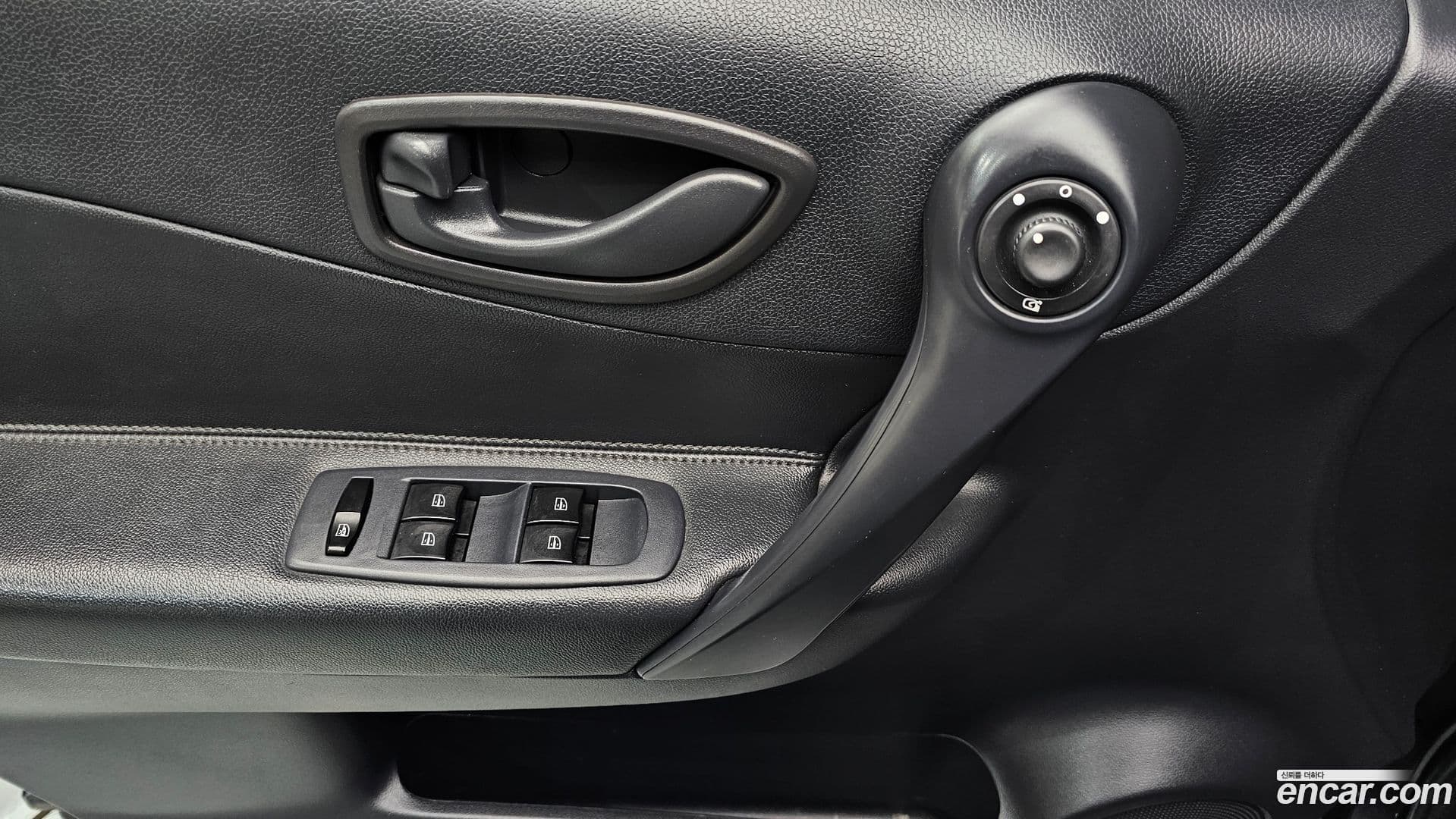 Main__Slider__Photo:QM5 Renault-KoreaSamsung 2014.11-17