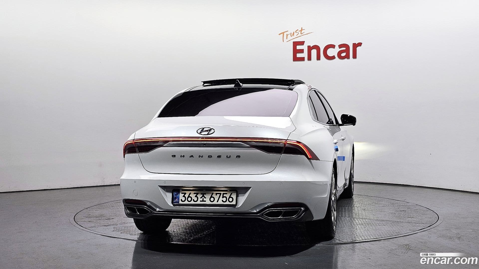 Main__Slider__Photo:Grandeur Hyundai 2021.4-3