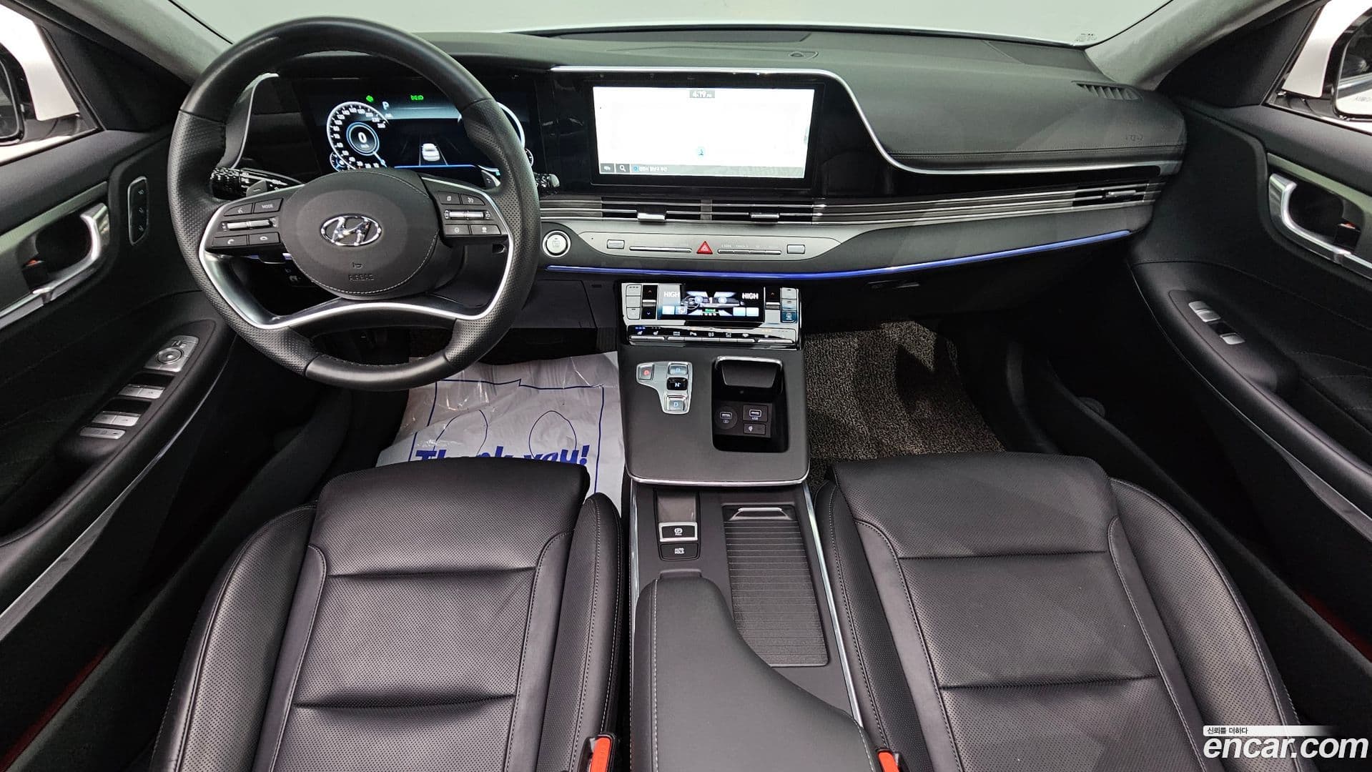 Main__Slider__Photo:Grandeur Hyundai 2021.4-6