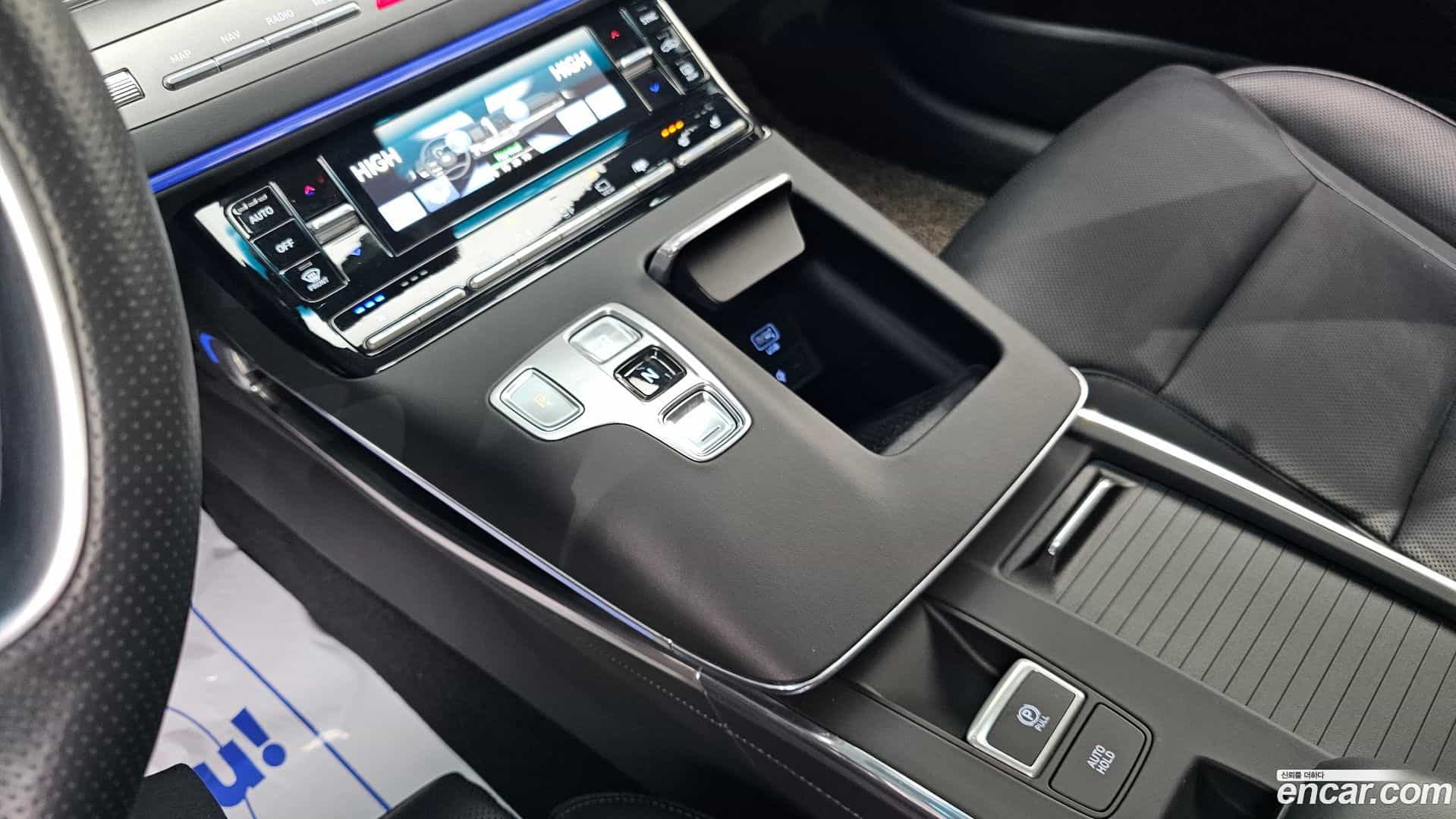 Grandeur Hyundai 2021.4-INNER-009