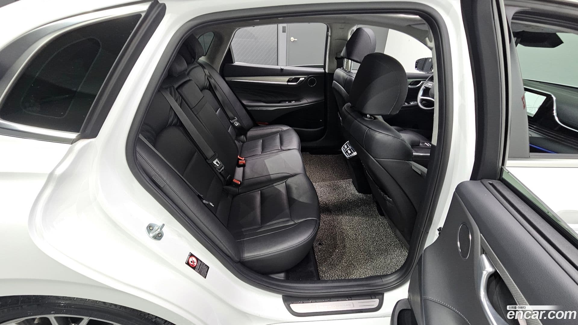 Main__Slider__Photo:Grandeur Hyundai 2021.4-11