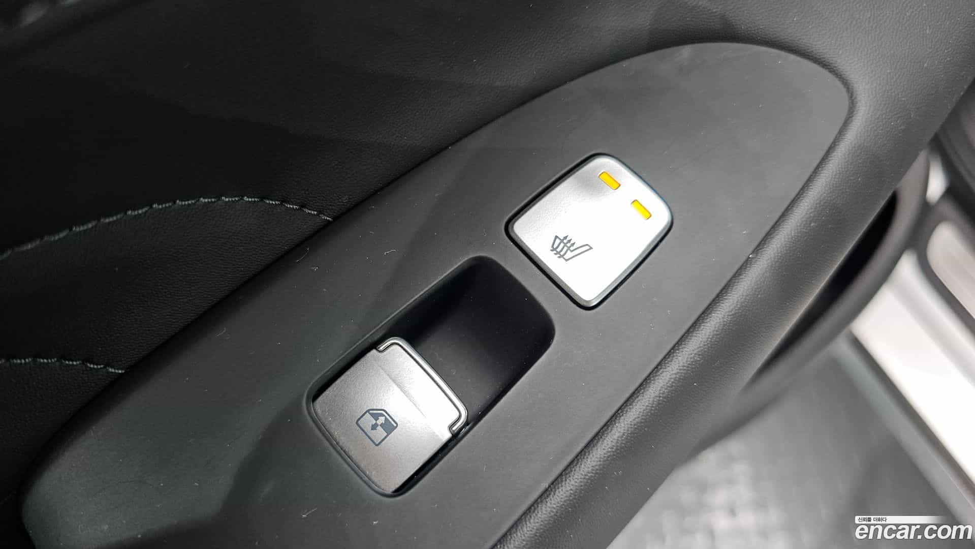 Grandeur Hyundai 2021.4-OPTION-023