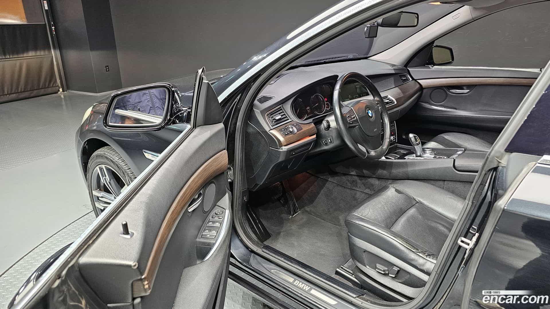 Gran Turismo BMW 2013.0-INNER-010