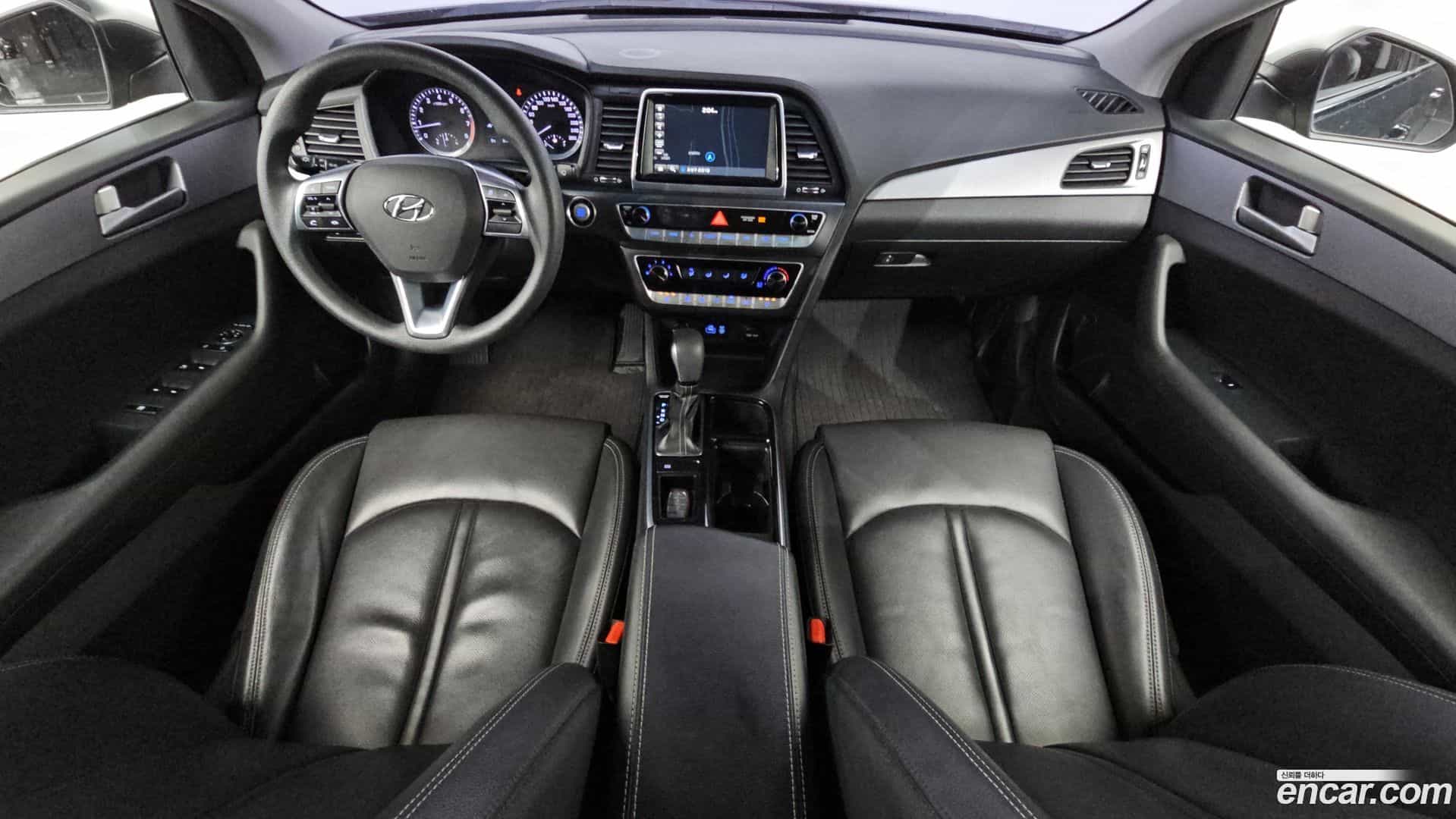 Sonata Hyundai 2017.5-INNER-007