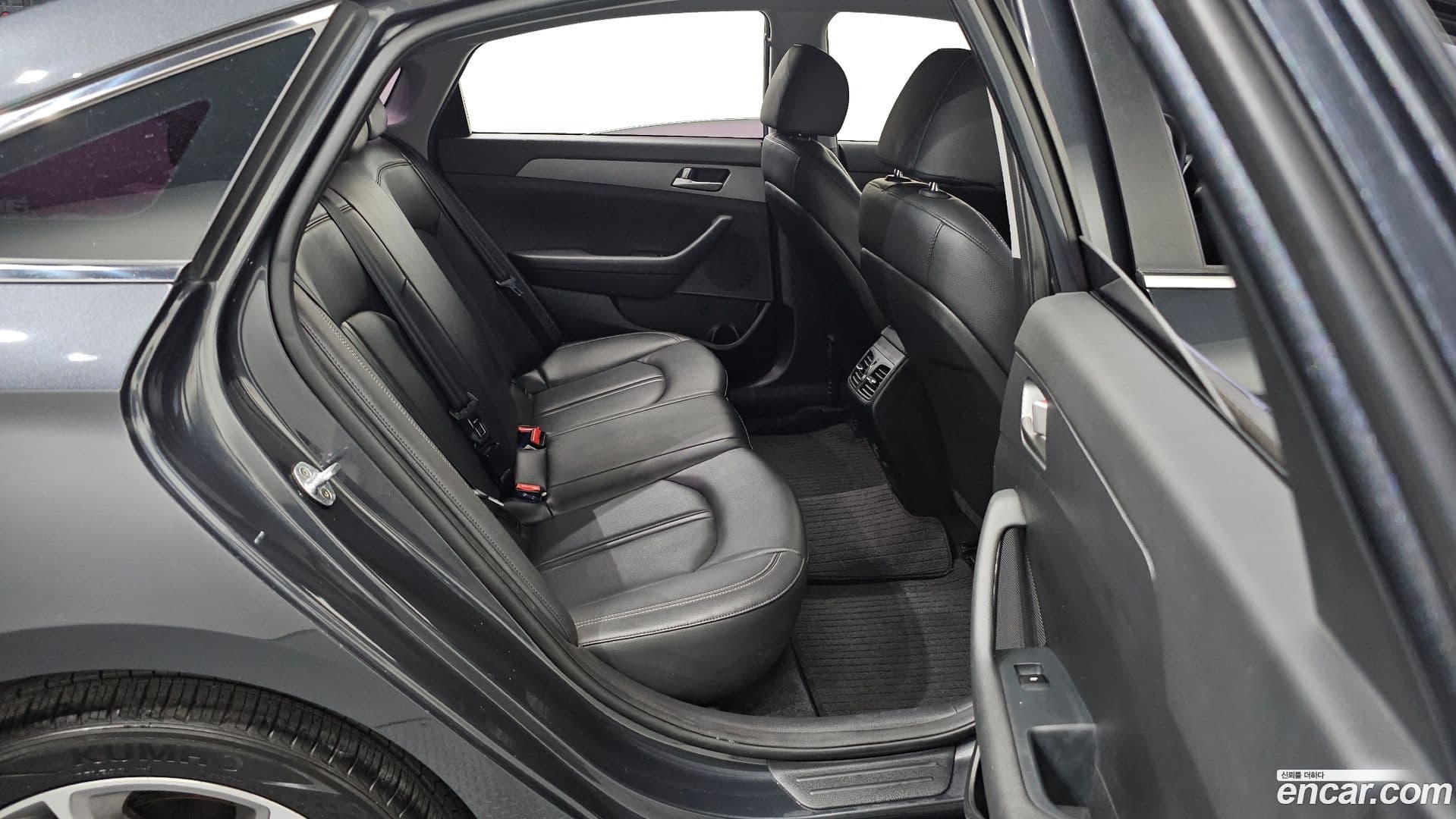 Main__Slider__Photo:Sonata Hyundai 2017.5-11