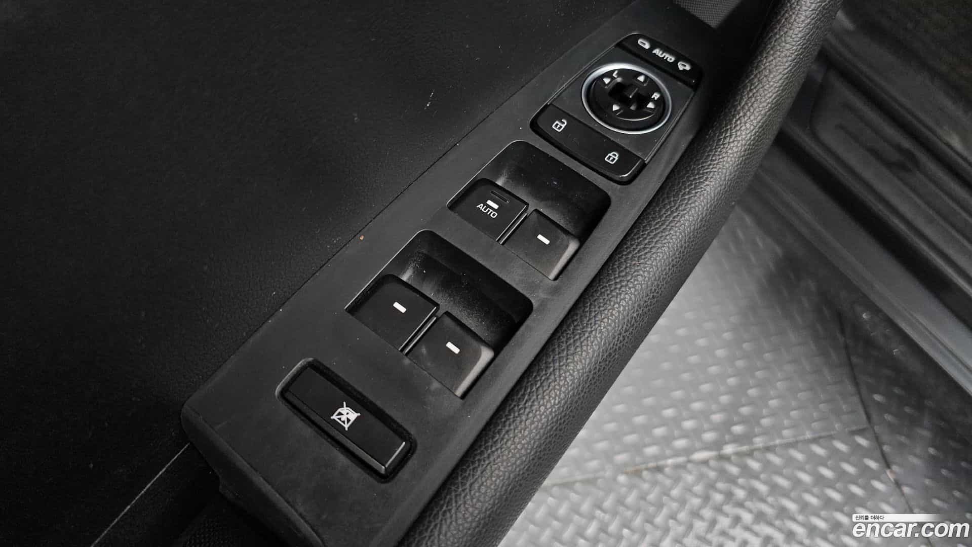 Sonata Hyundai 2017.5-OPTION-018