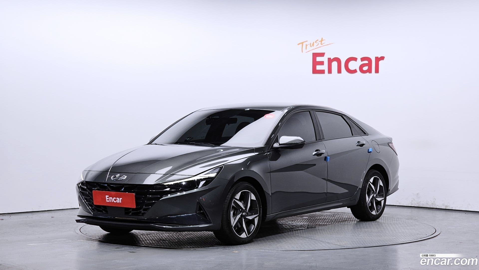 Main__Slider__Photo:AVANTE Hyundai 2022.3-0