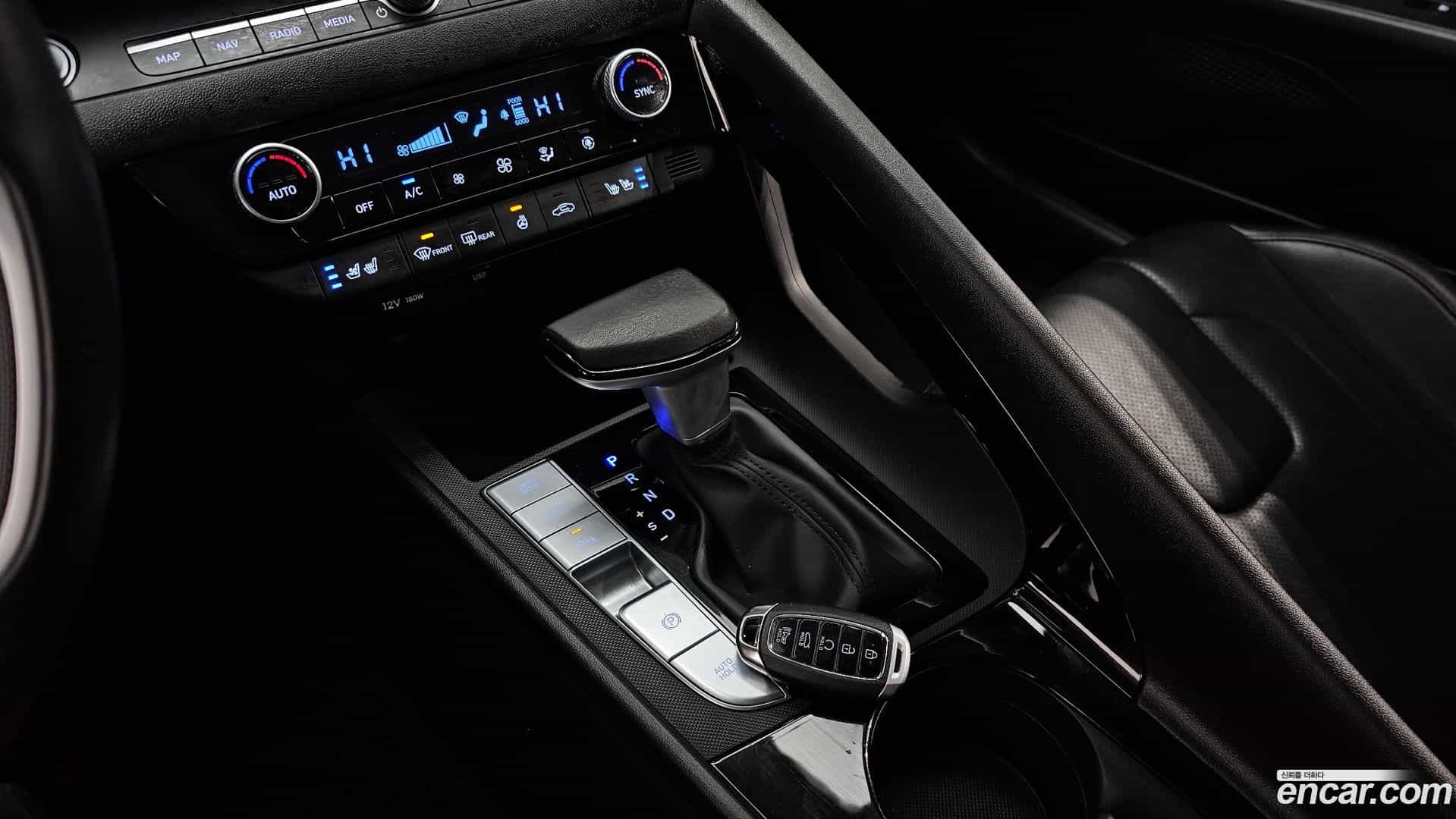 AVANTE Hyundai 2022.3-INNER-009