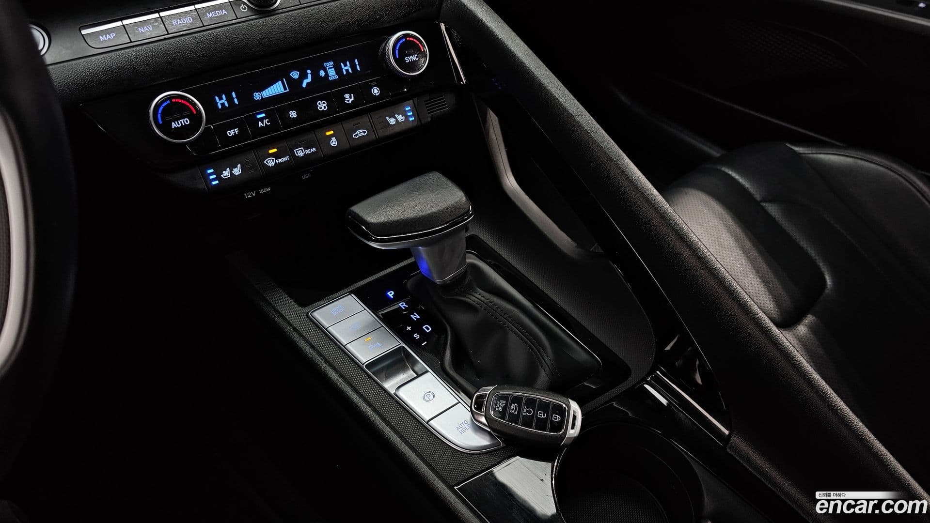 Main__Slider__Photo:AVANTE Hyundai 2022.3-8