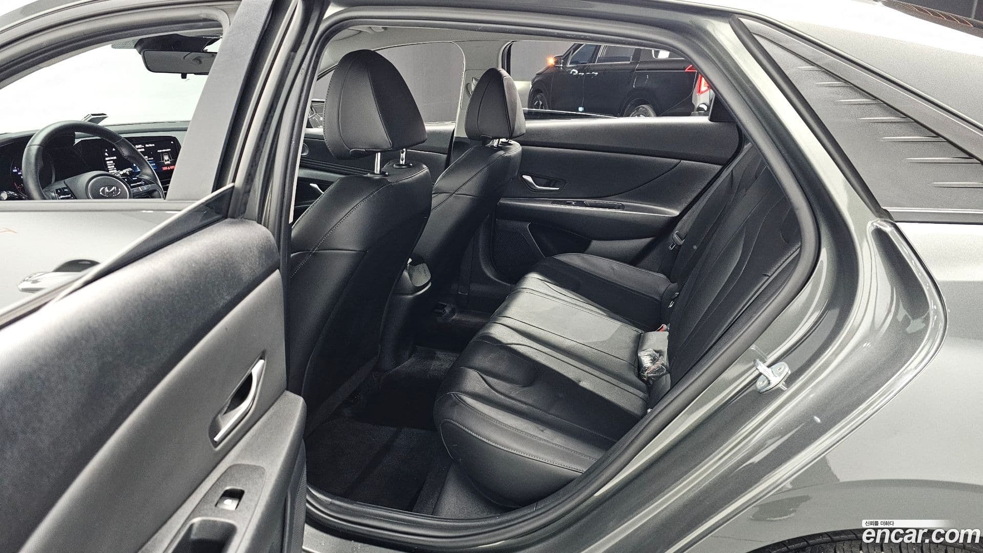 Main__Slider__Photo:AVANTE Hyundai 2022.3-10