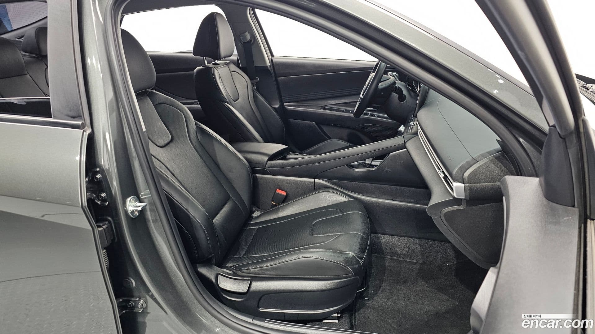 Main__Slider__Photo:AVANTE Hyundai 2022.3-11