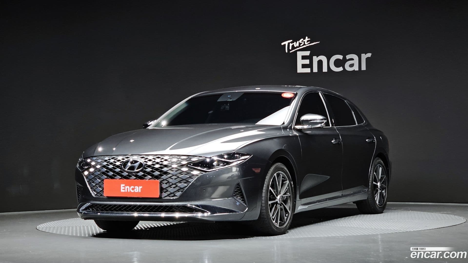 Main__Slider__Photo:Grandeur Hyundai 2021.3-0