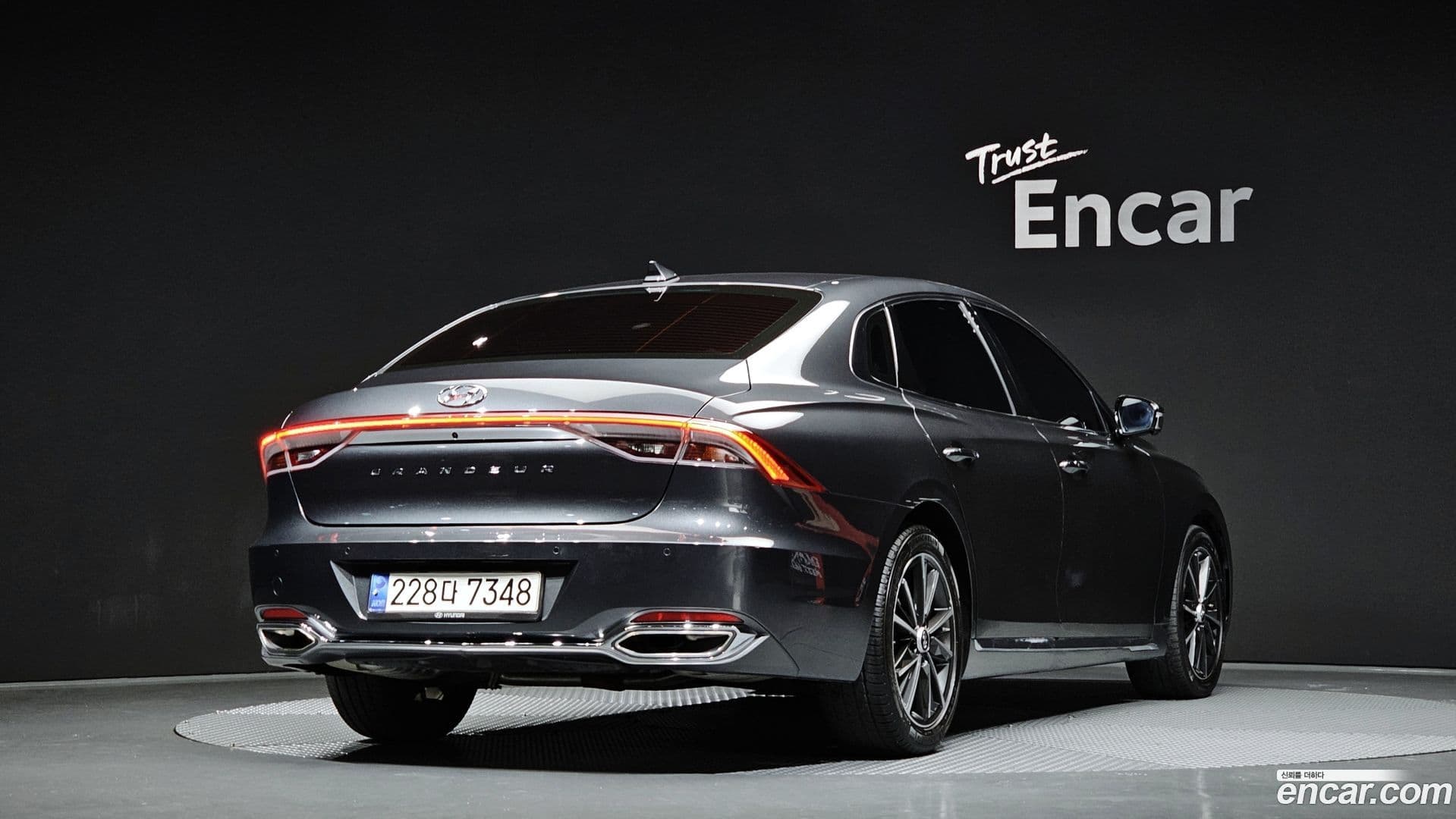 Main__Slider__Photo:Grandeur Hyundai 2021.3-1