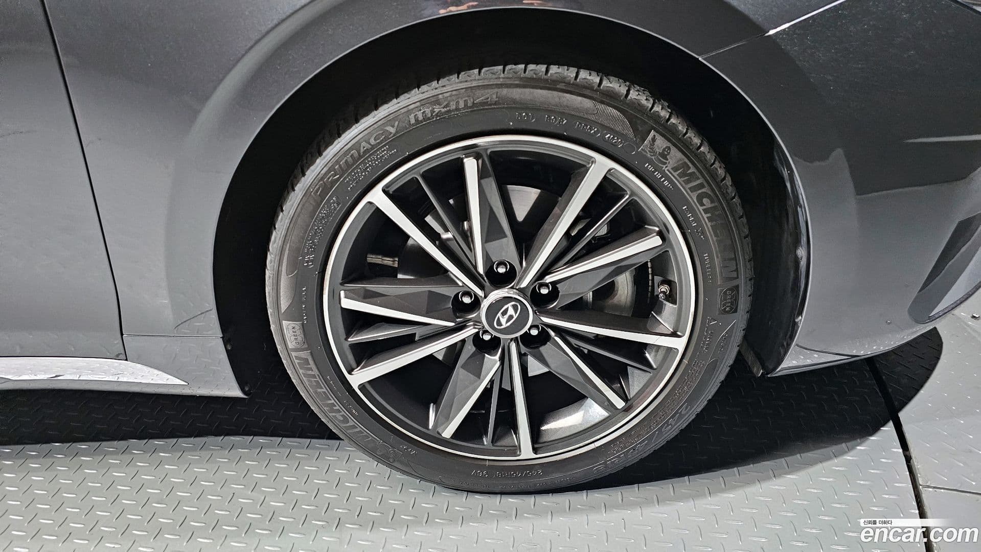 Main__Slider__Photo:Grandeur Hyundai 2021.3-4